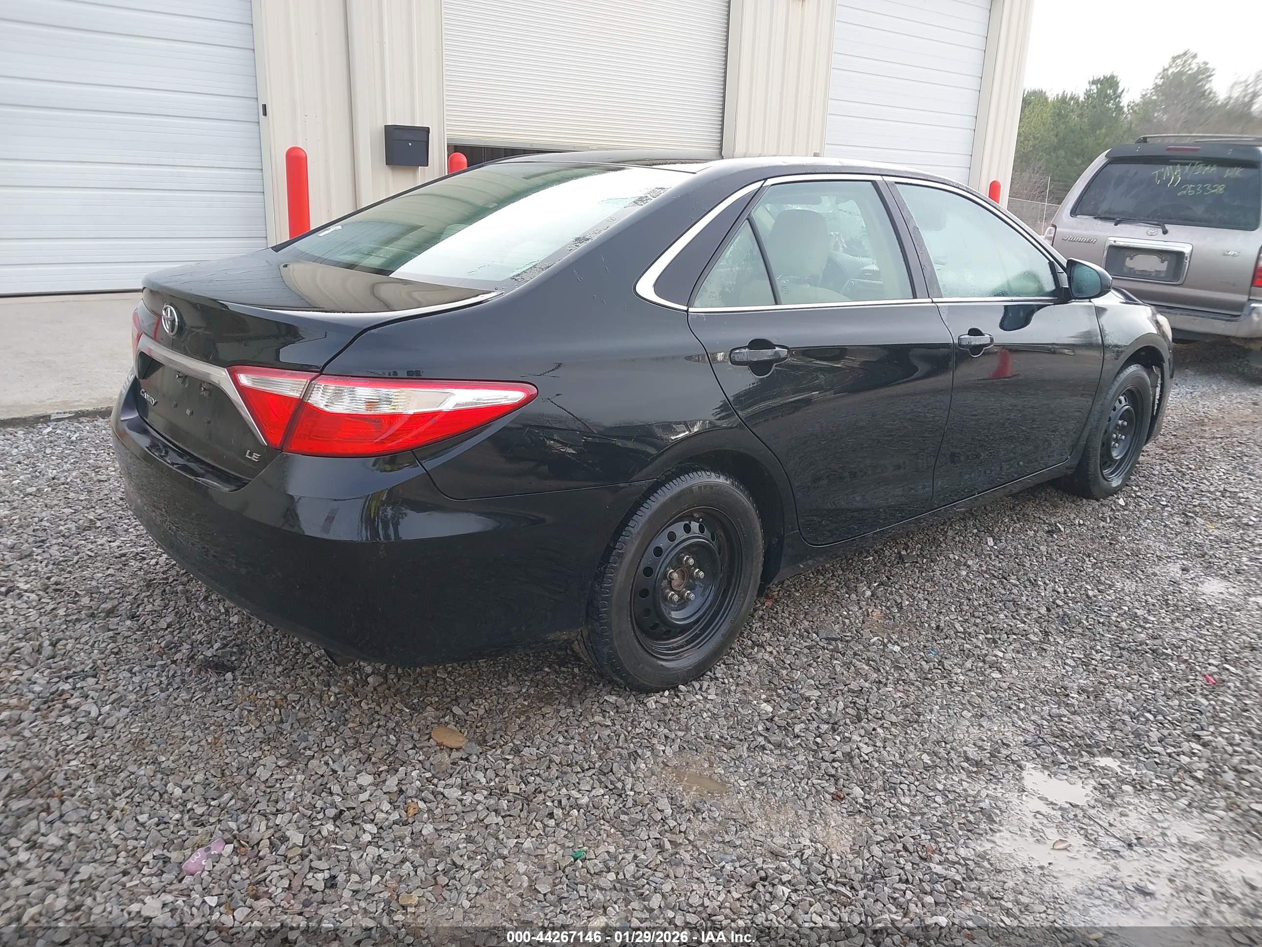 TOYOTA CAMRY image 4