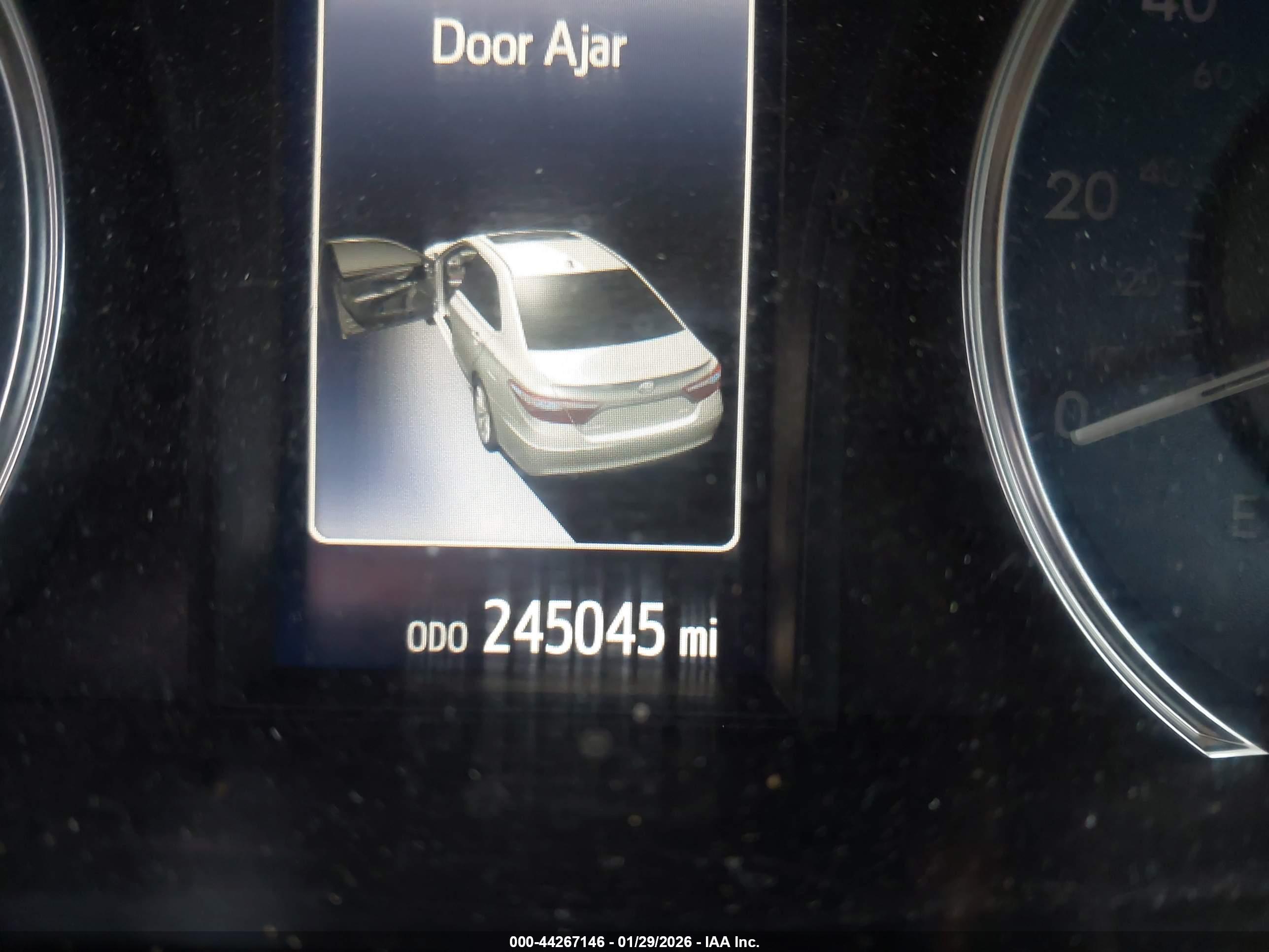 TOYOTA CAMRY image 7