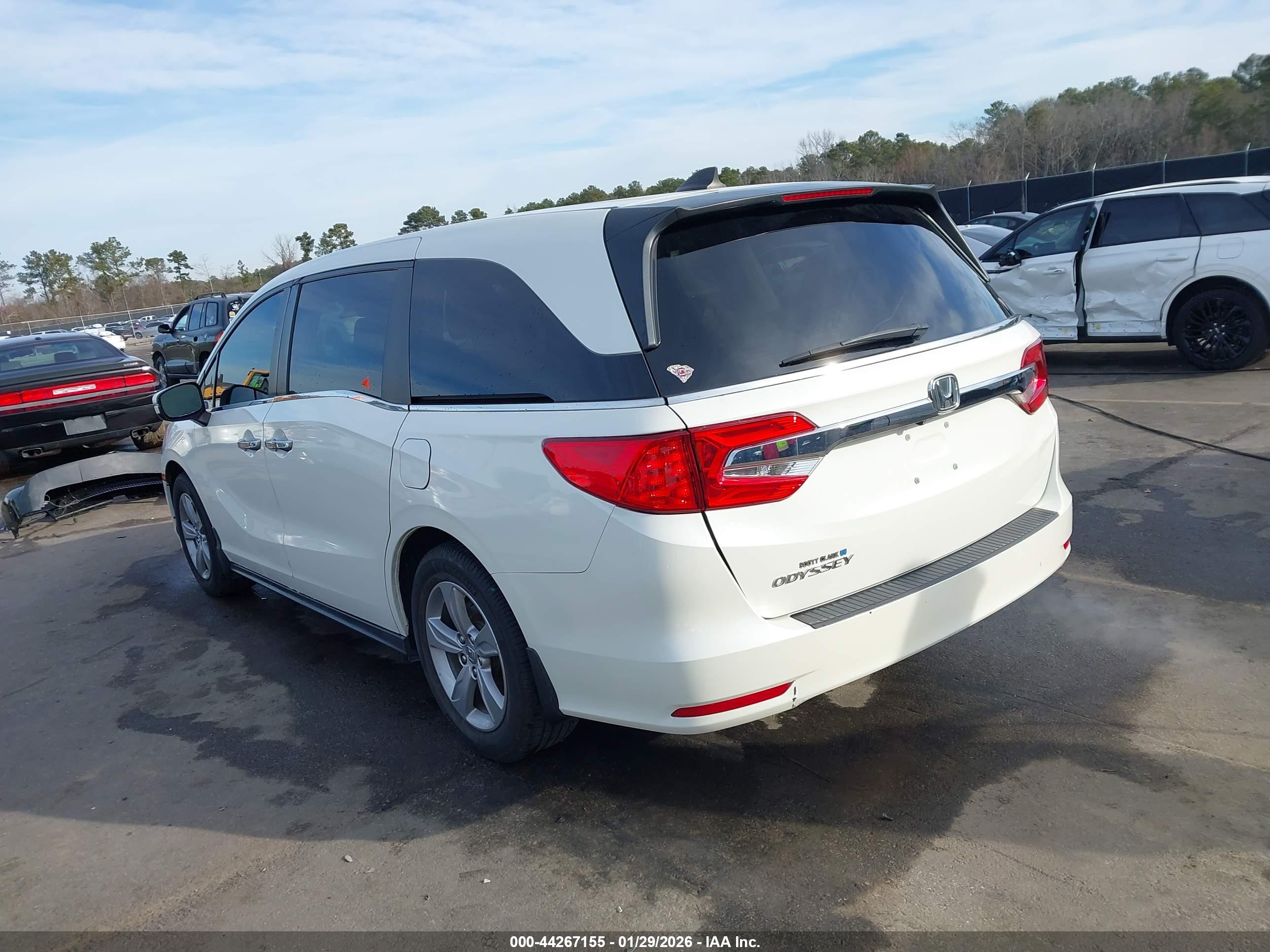 HONDA ODYSSEY image 3