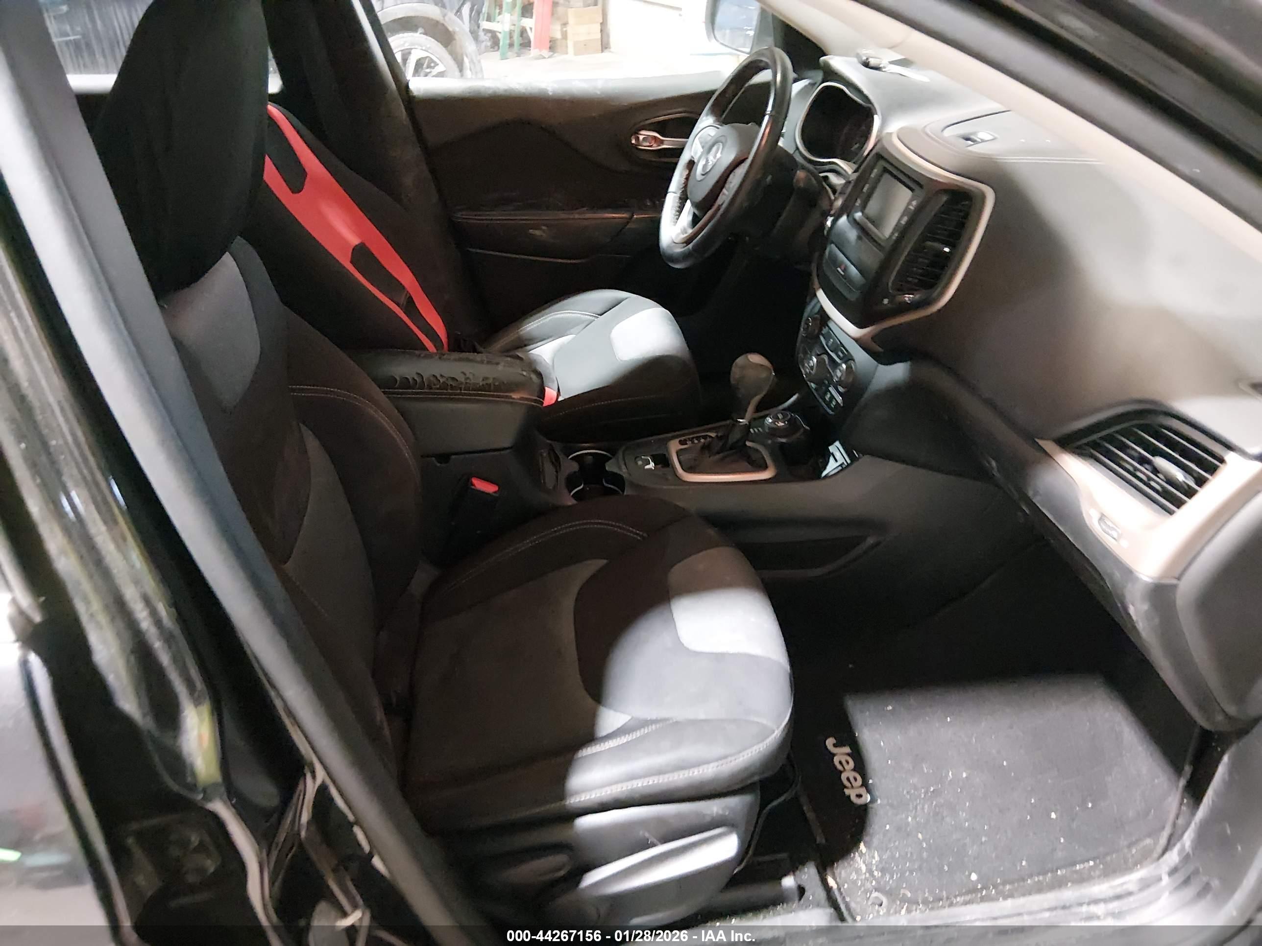 JEEP CHEROKEE image 5