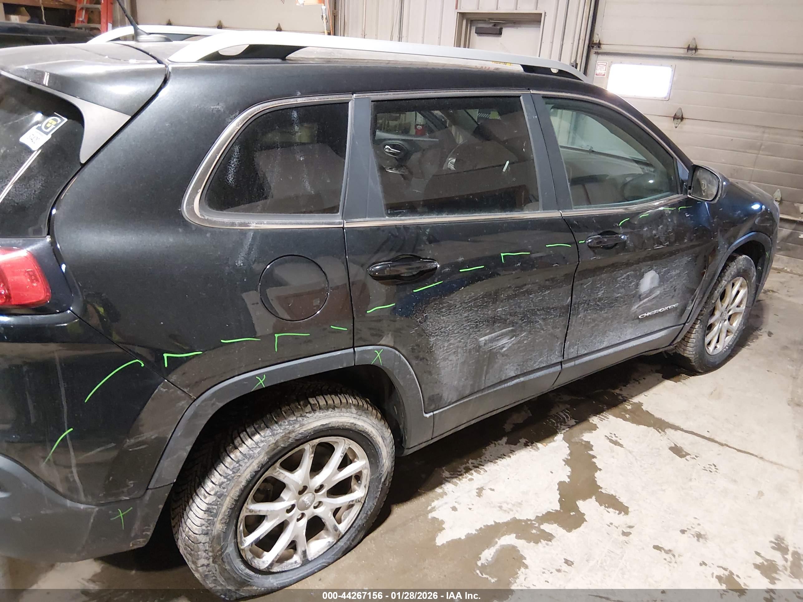 JEEP CHEROKEE image 6