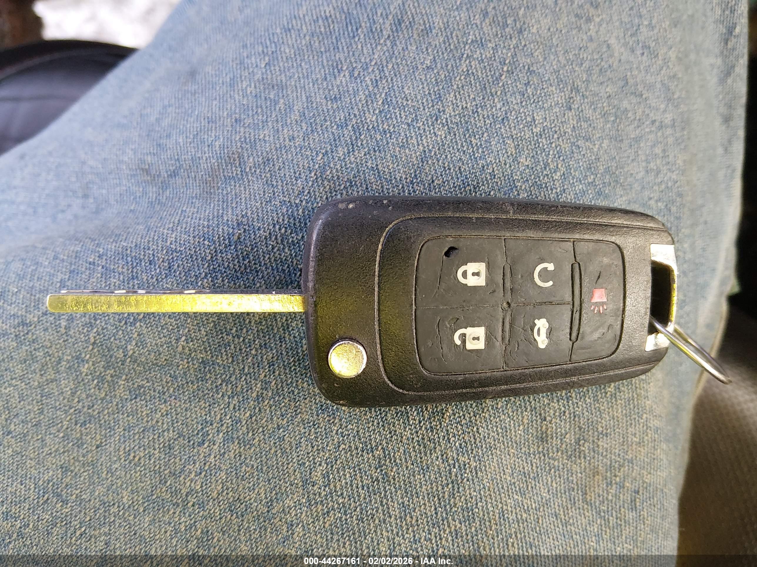 GMC TERRAIN image 11