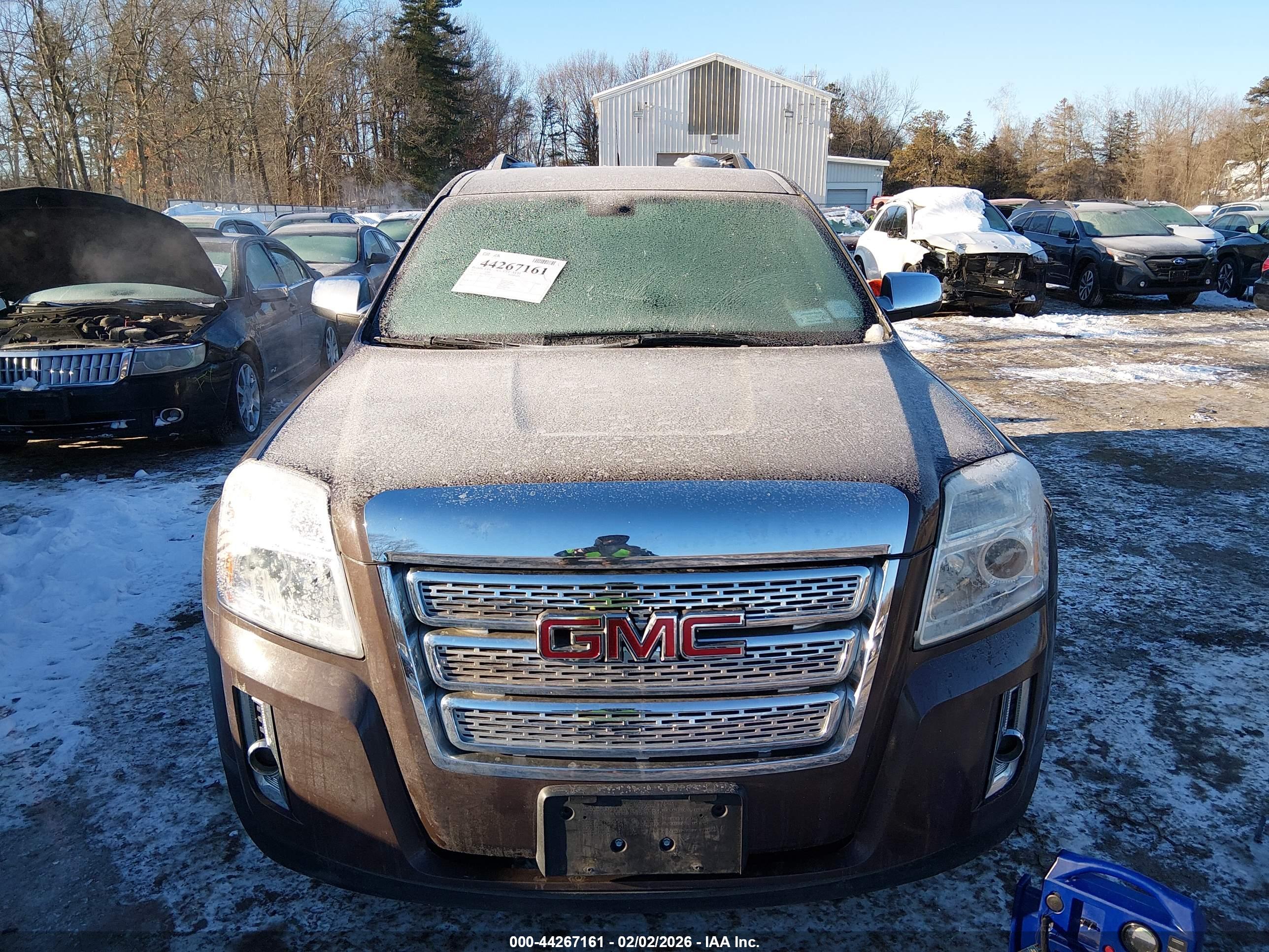 GMC TERRAIN image 6
