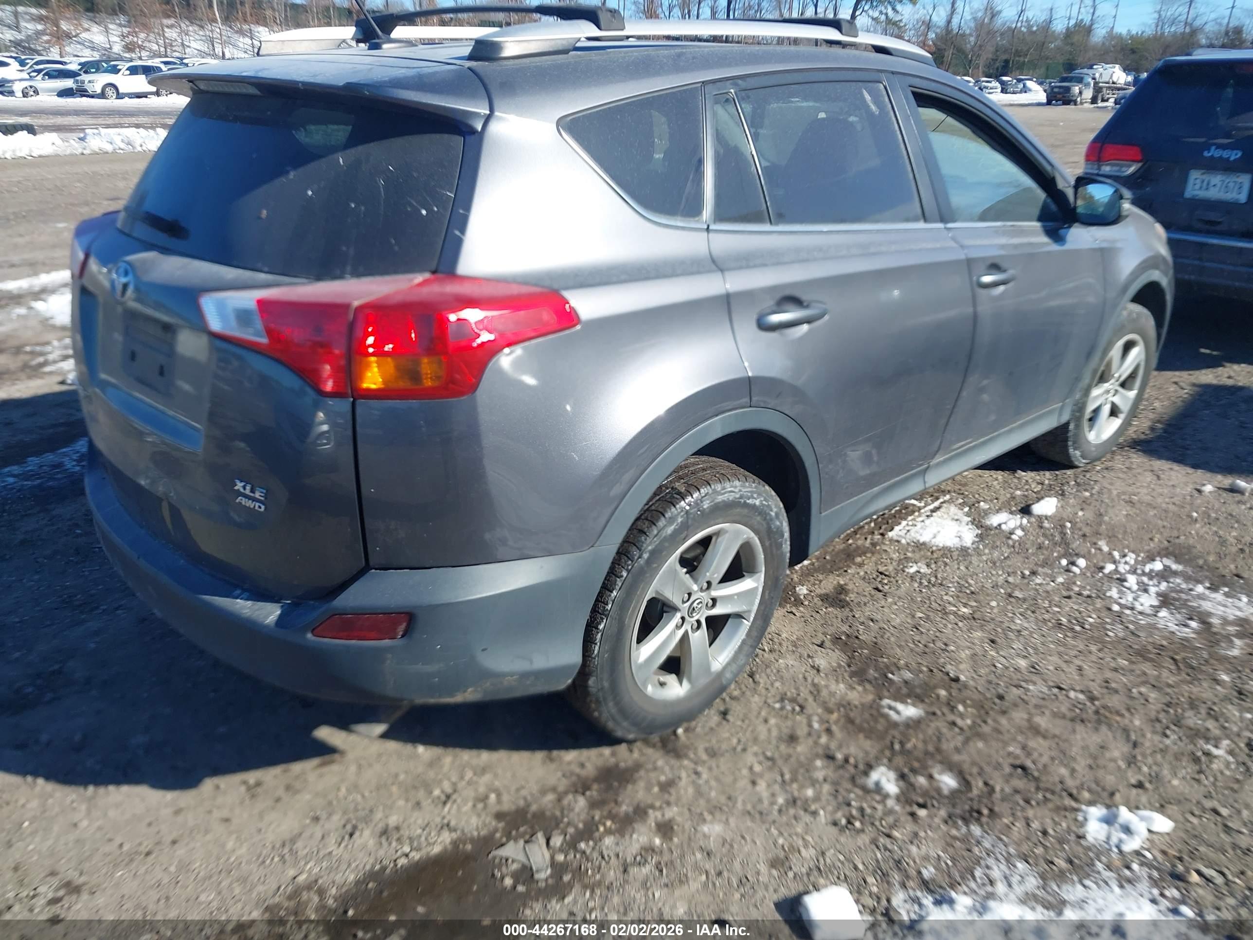 TOYOTA RAV4 image 4