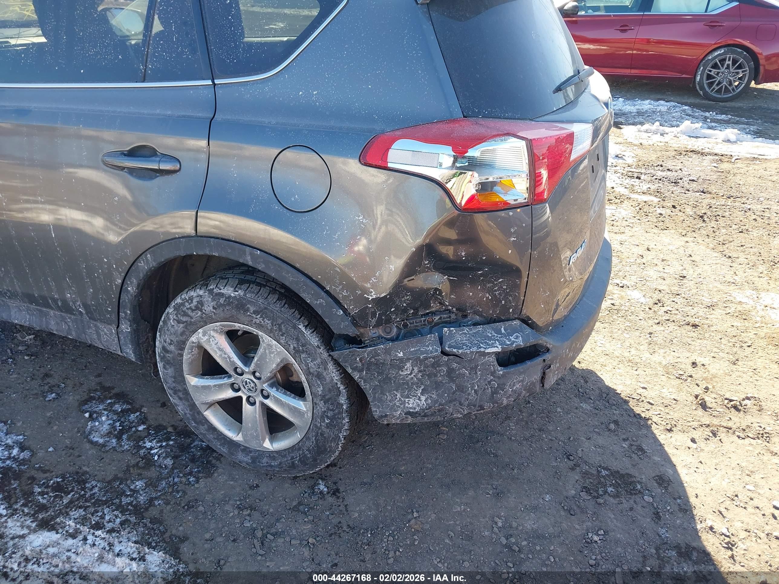 TOYOTA RAV4 image 6