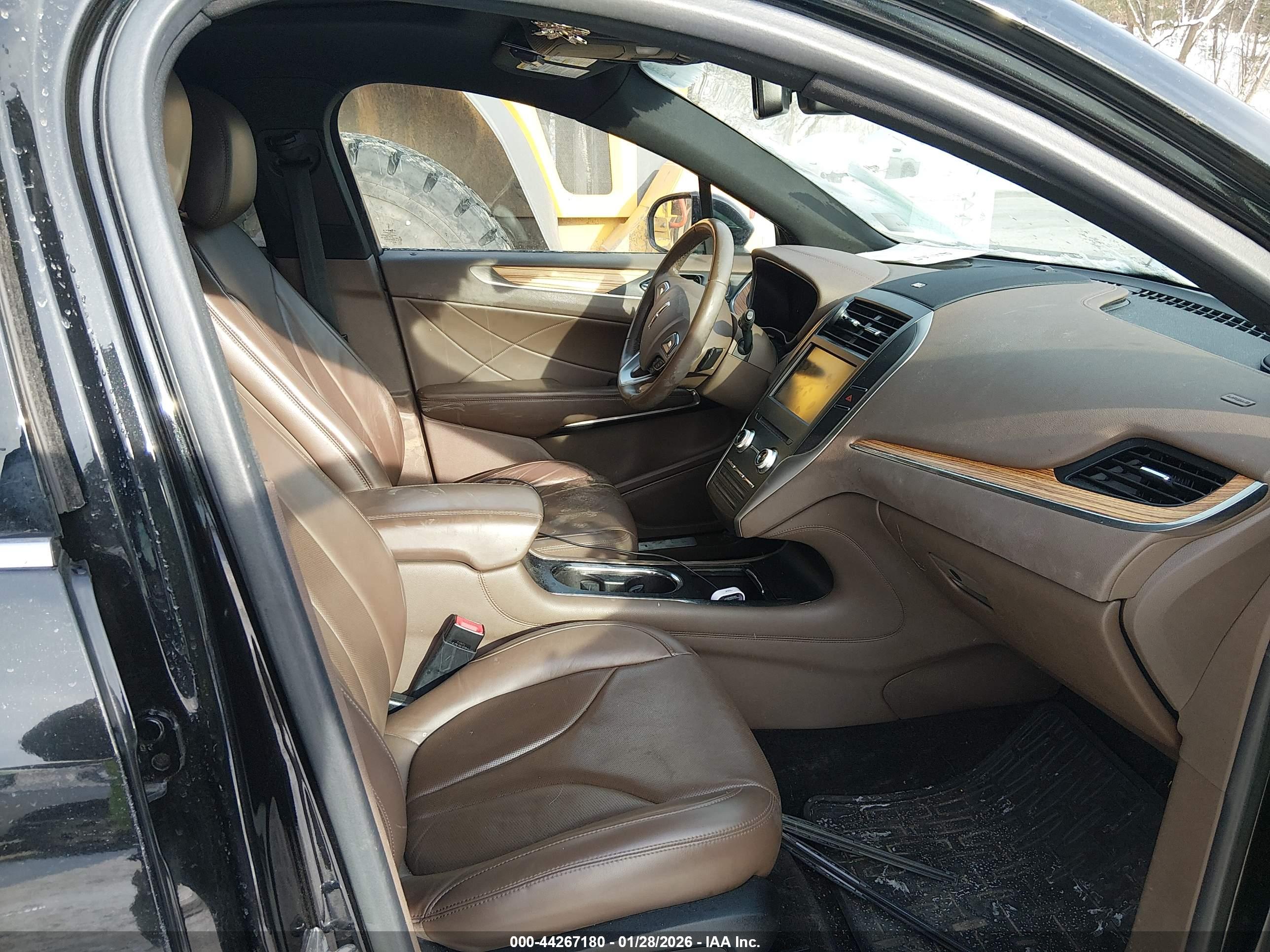 LINCOLN MKC image 5