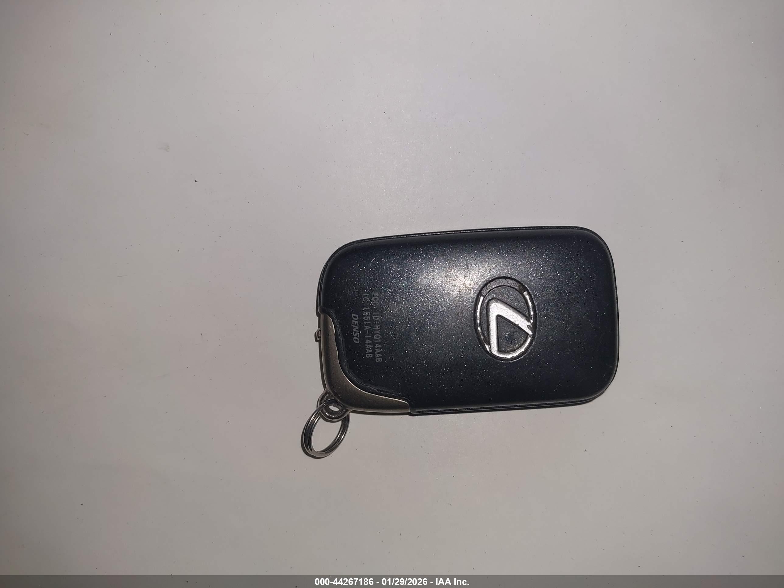 LEXUS ES image 11