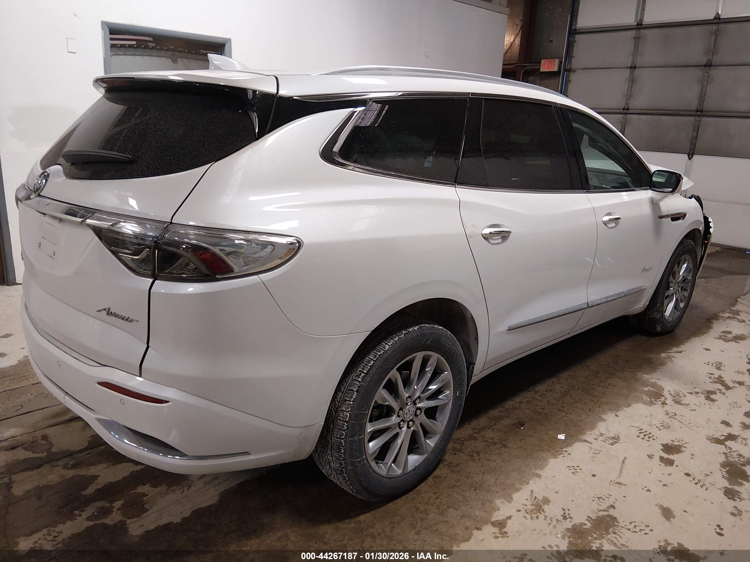 BUICK ENCLAVE image 4