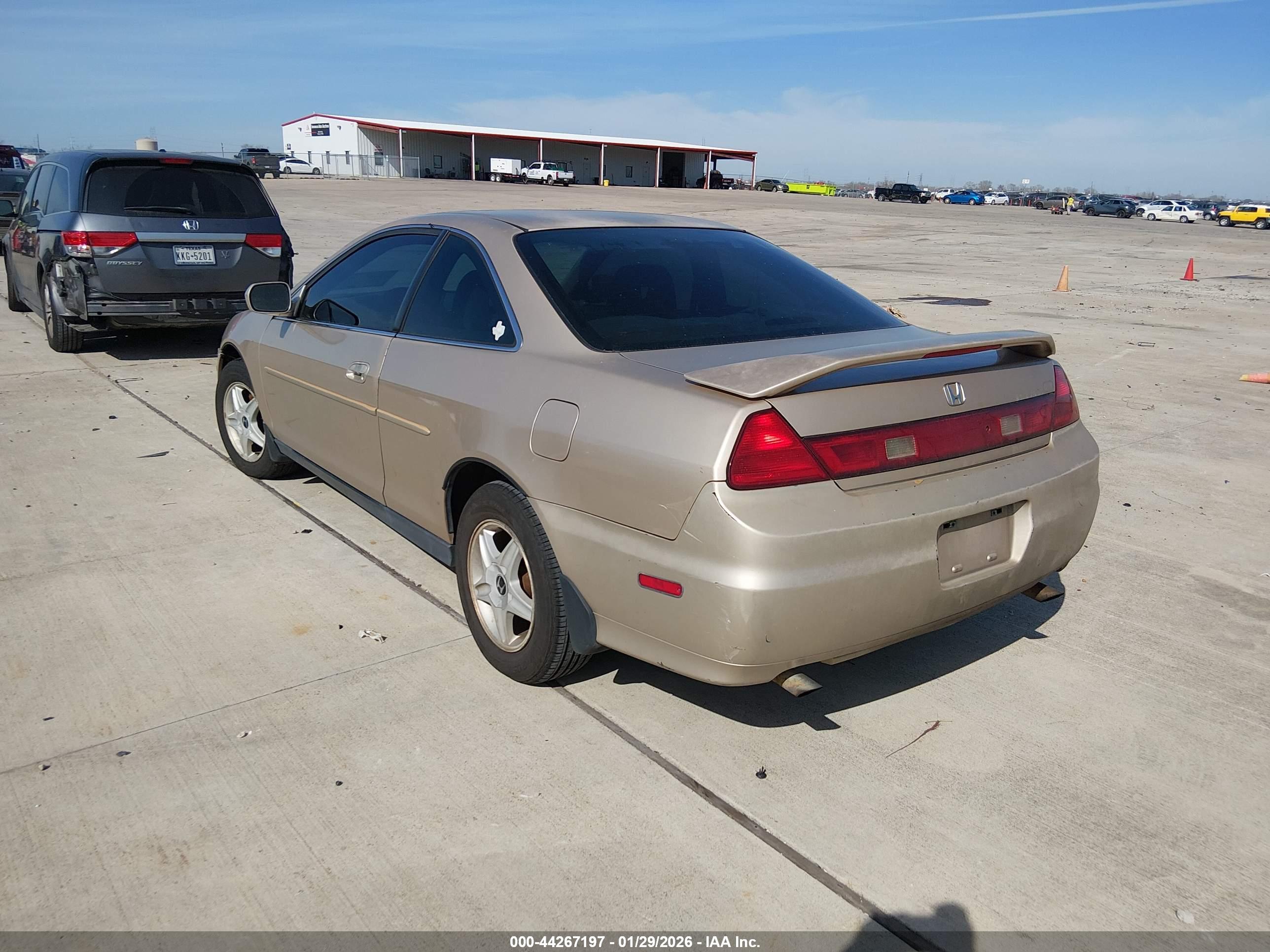 HONDA ACCORD image 3