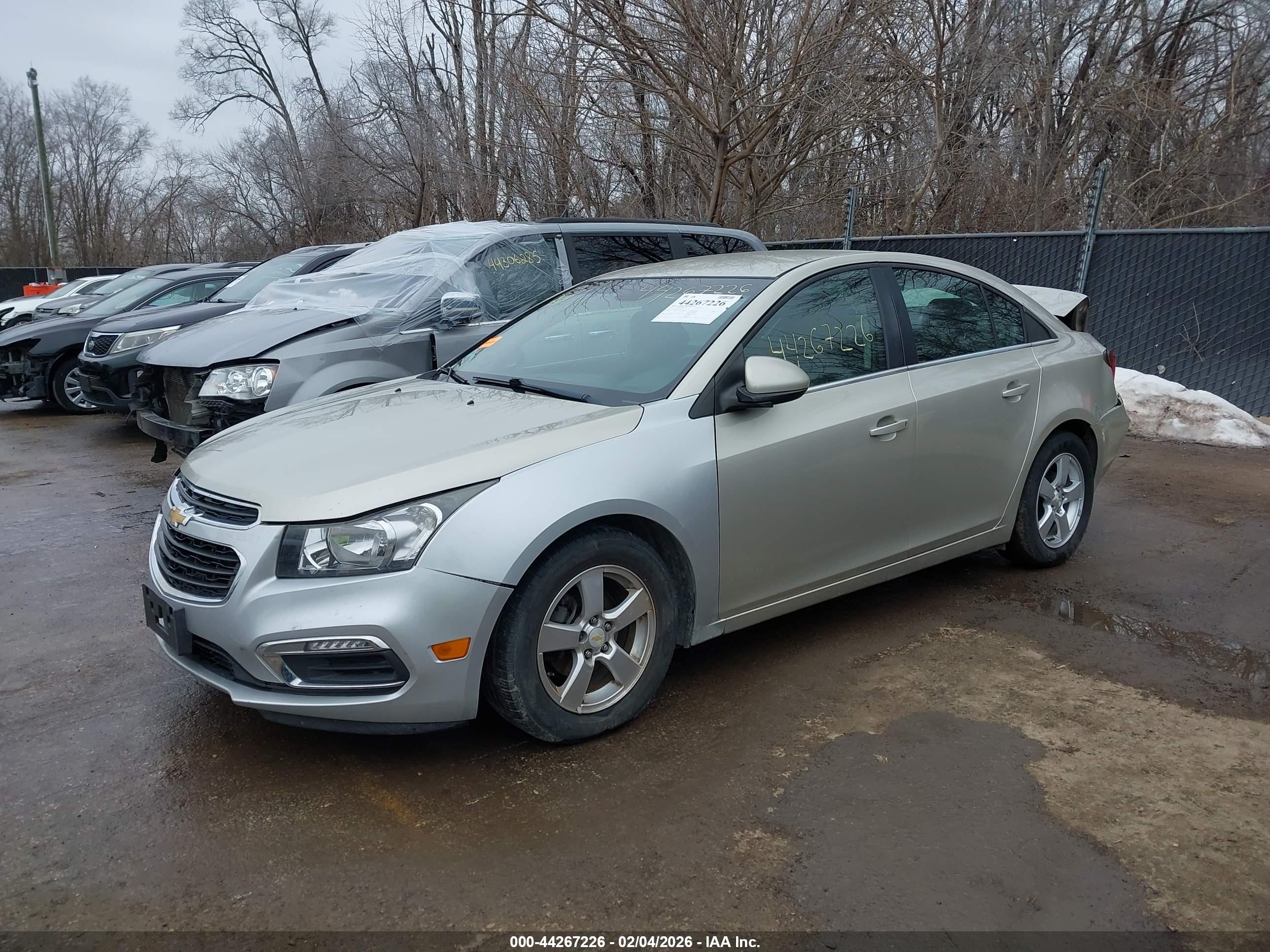 CHEVROLET CRUZE image 2