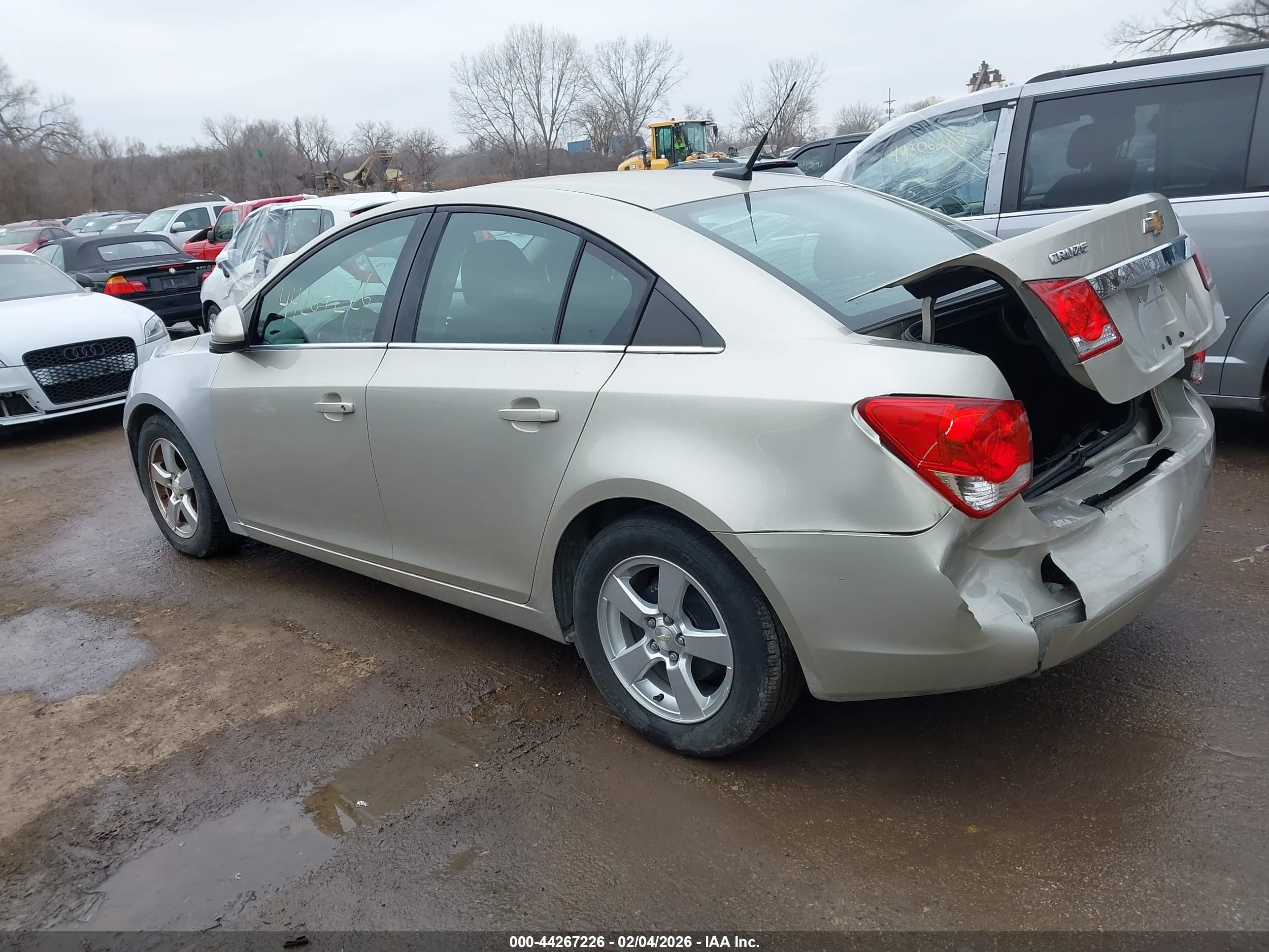 CHEVROLET CRUZE image 3