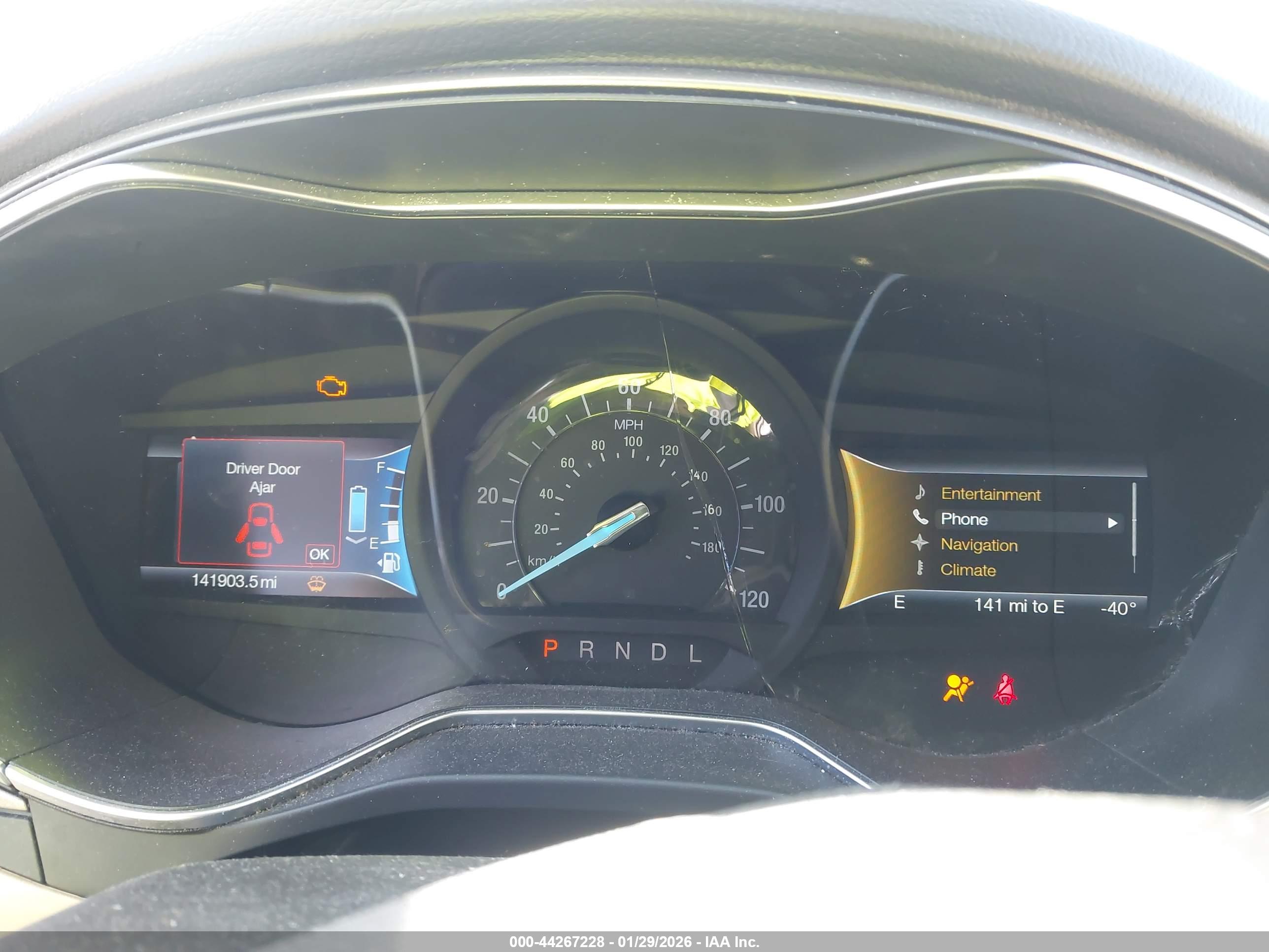 FORD FUSION image 7