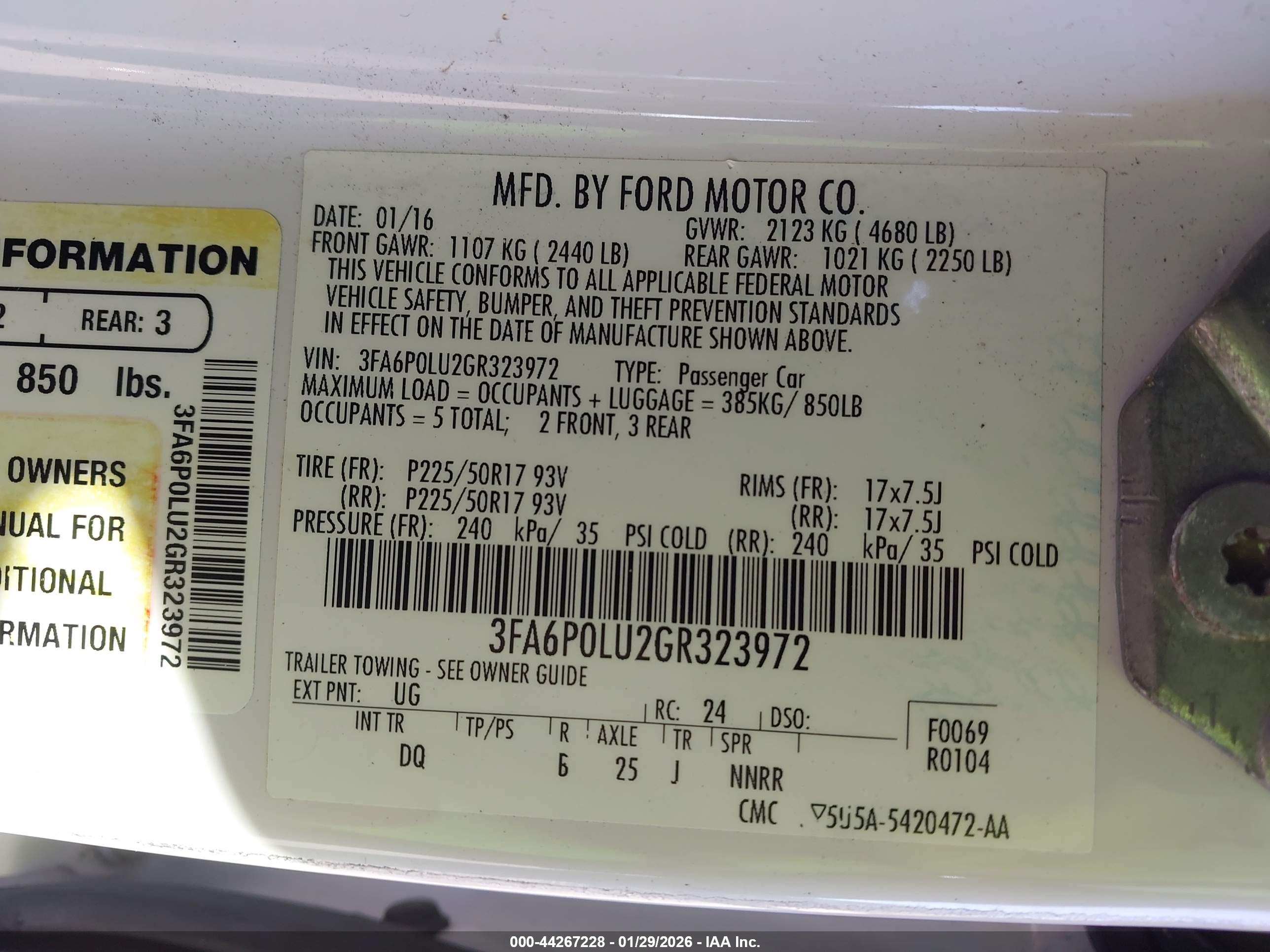 FORD FUSION image 9