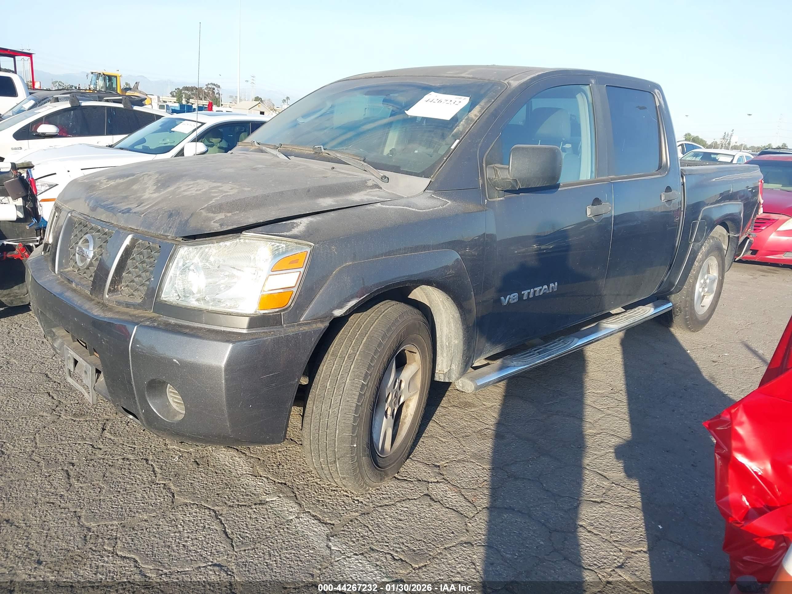 NISSAN TITAN image 2