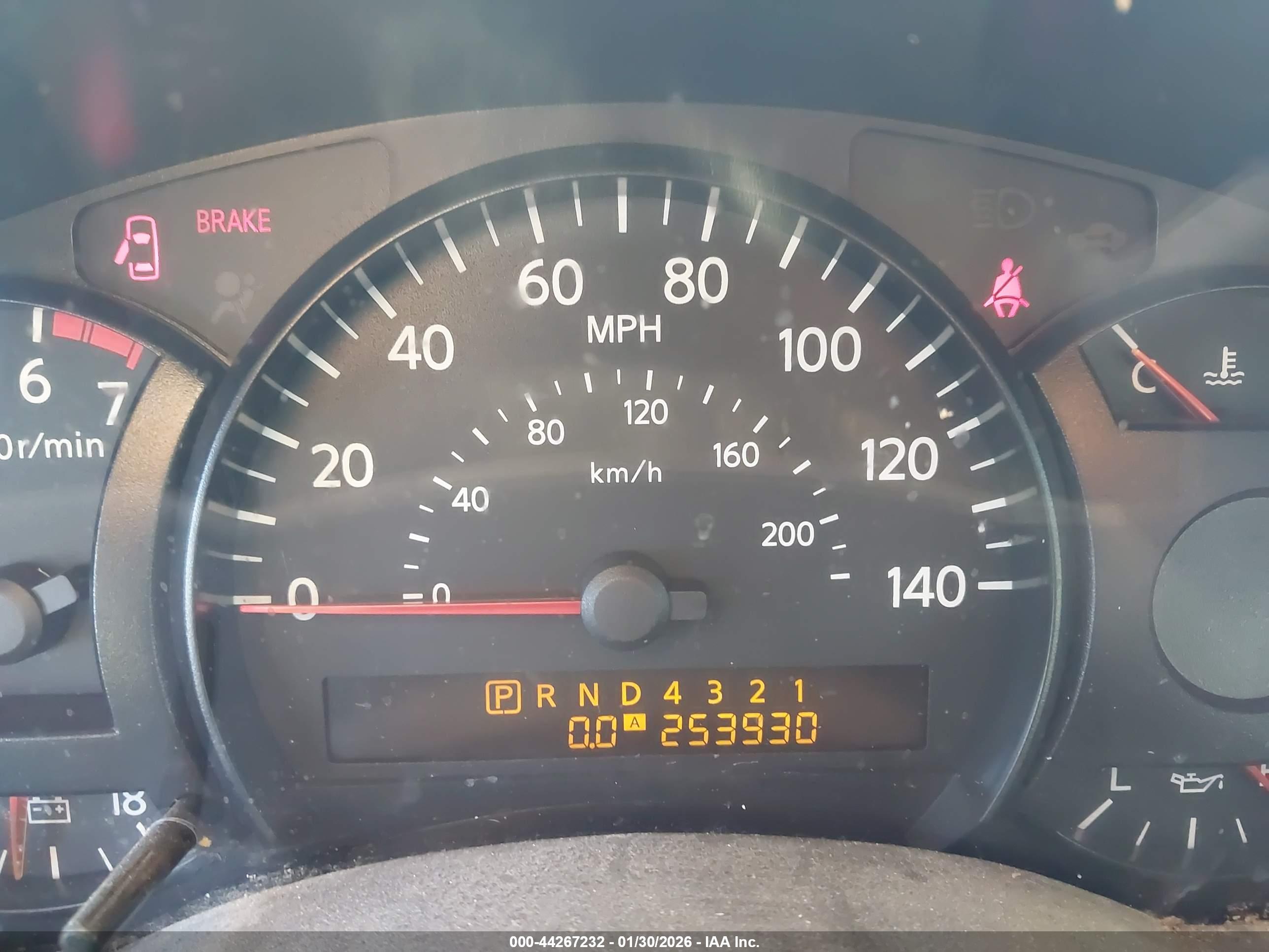 NISSAN TITAN image 7