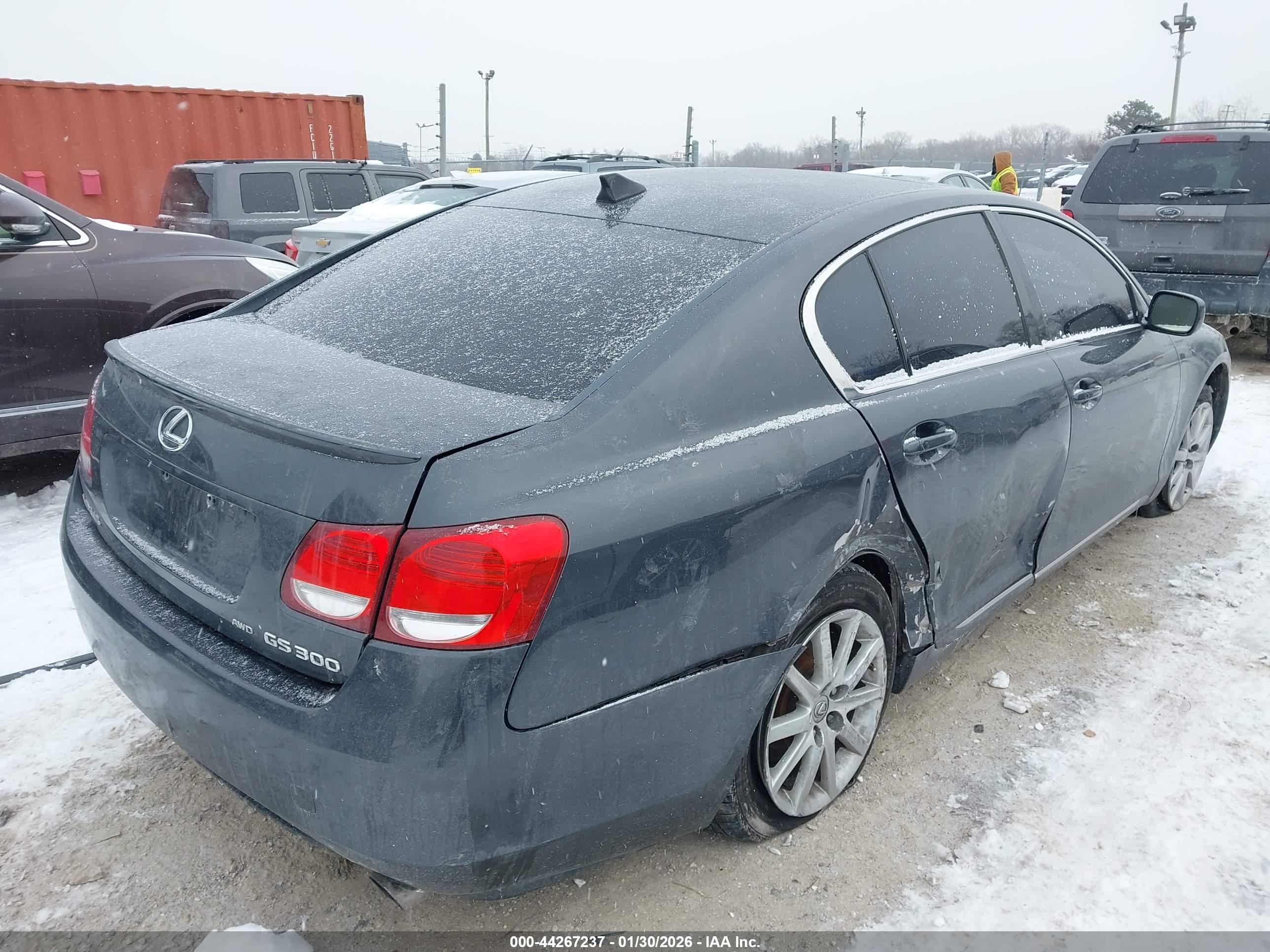 LEXUS GS image 4