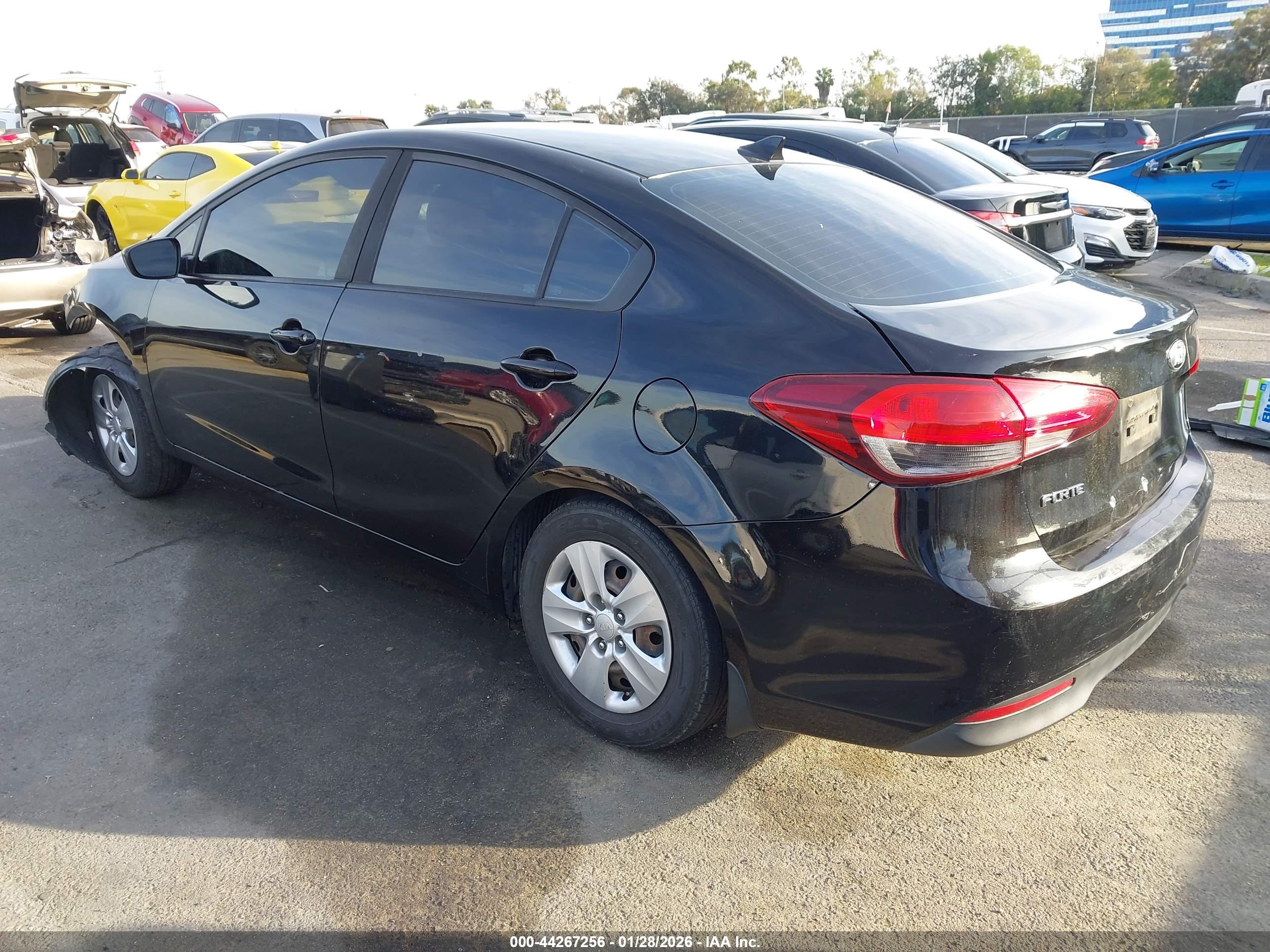 KIA FORTE image 3