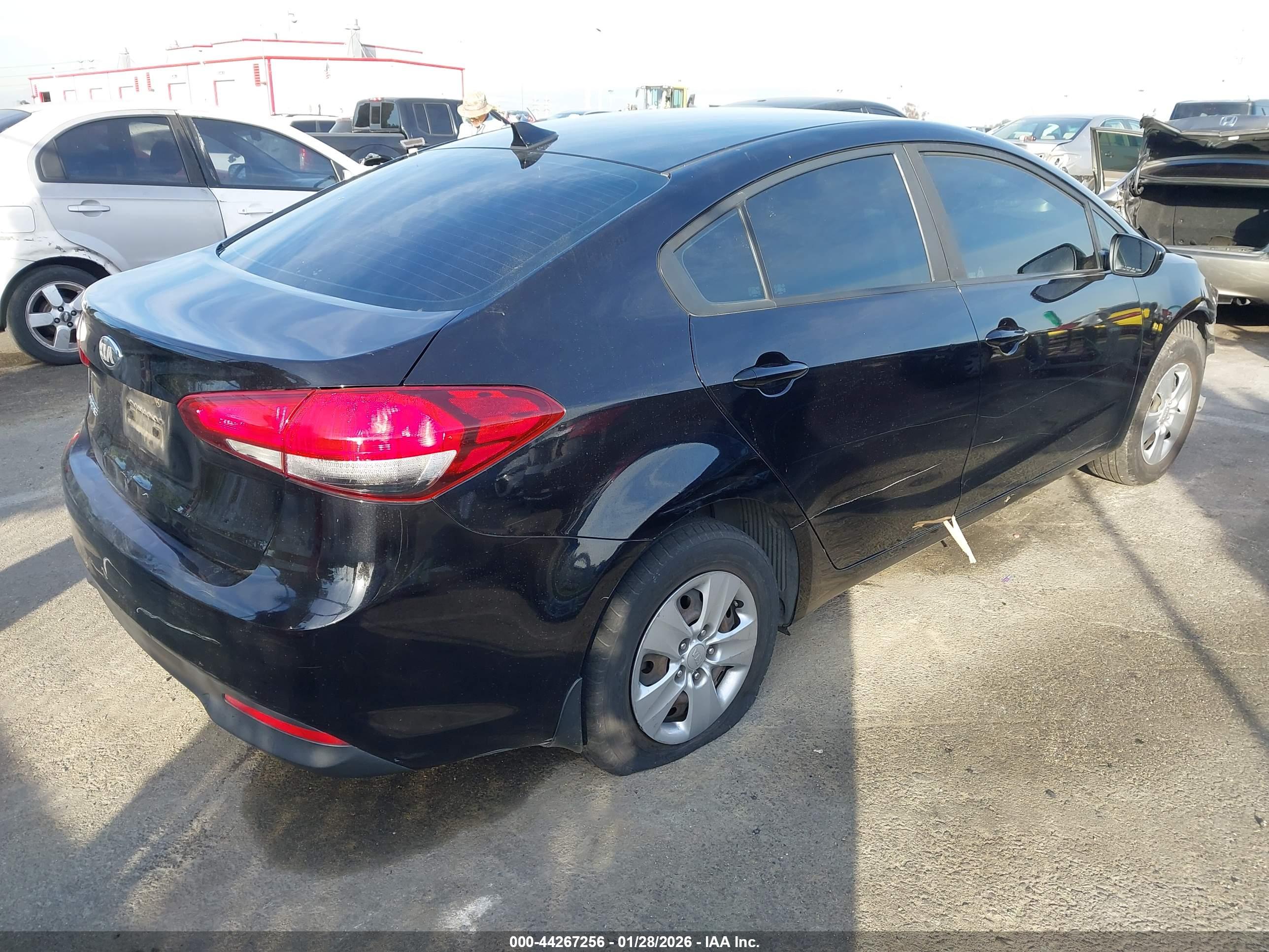 KIA FORTE image 4