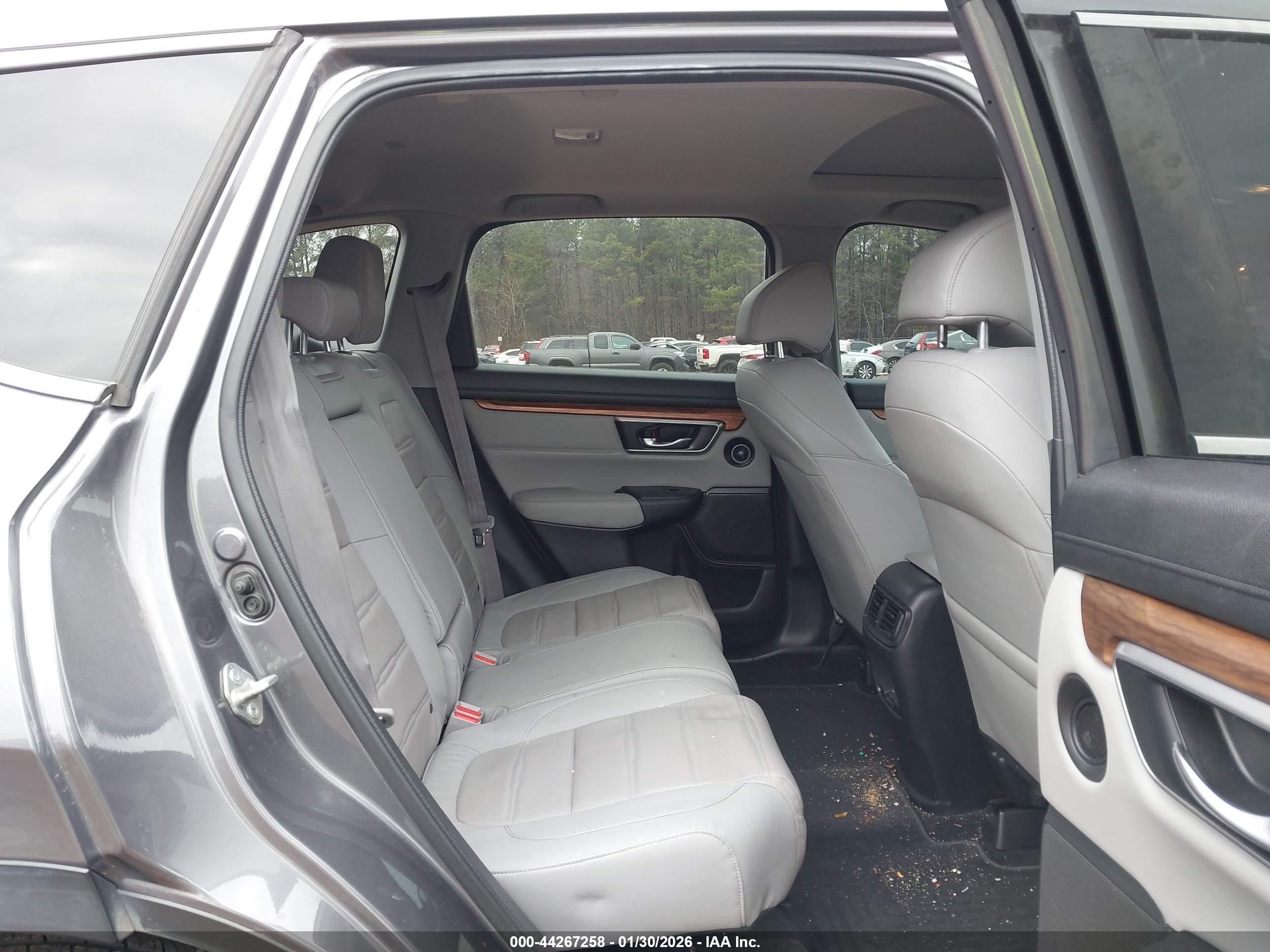HONDA CR-V image 8