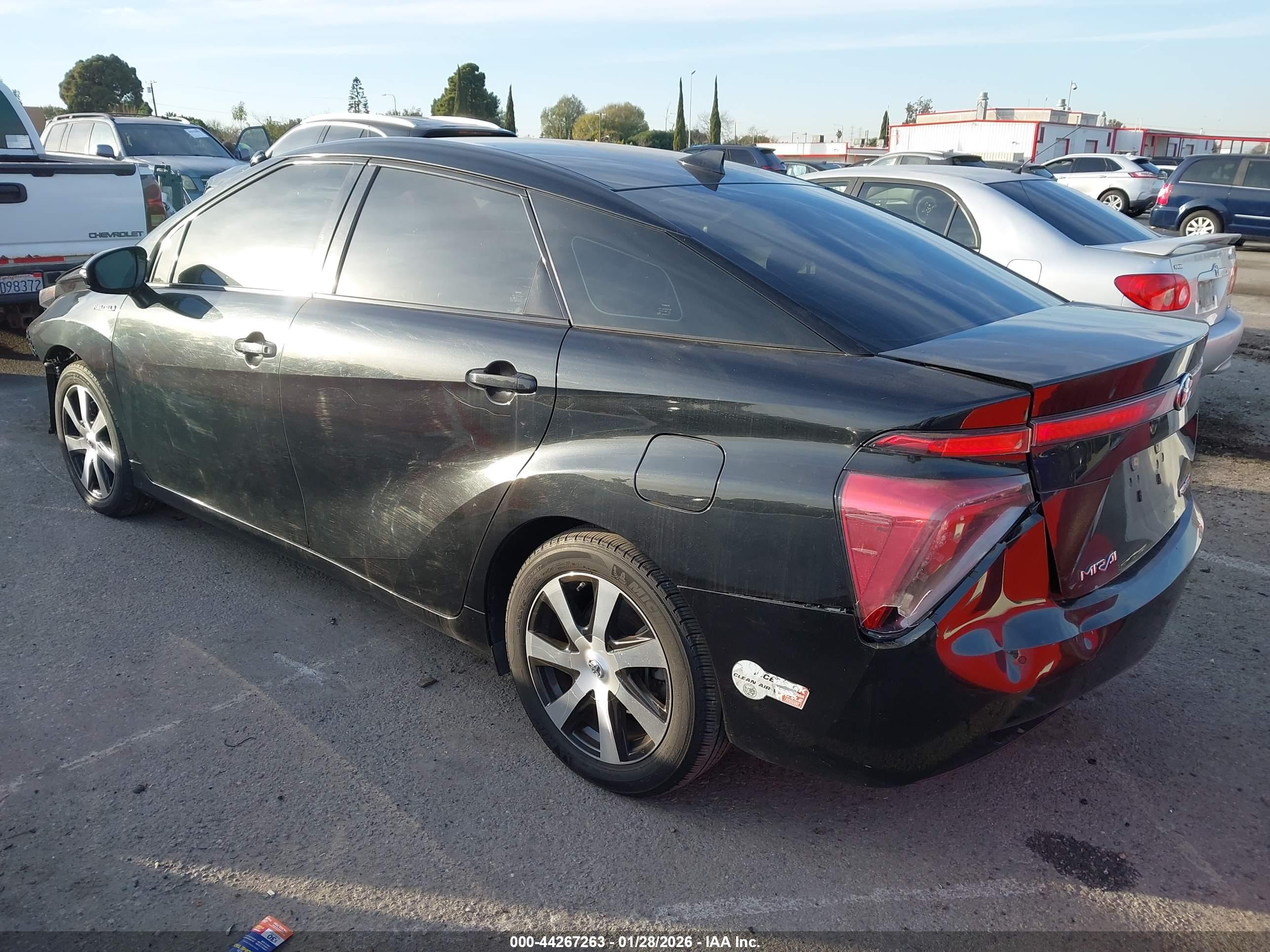 TOYOTA MIRAI image 3
