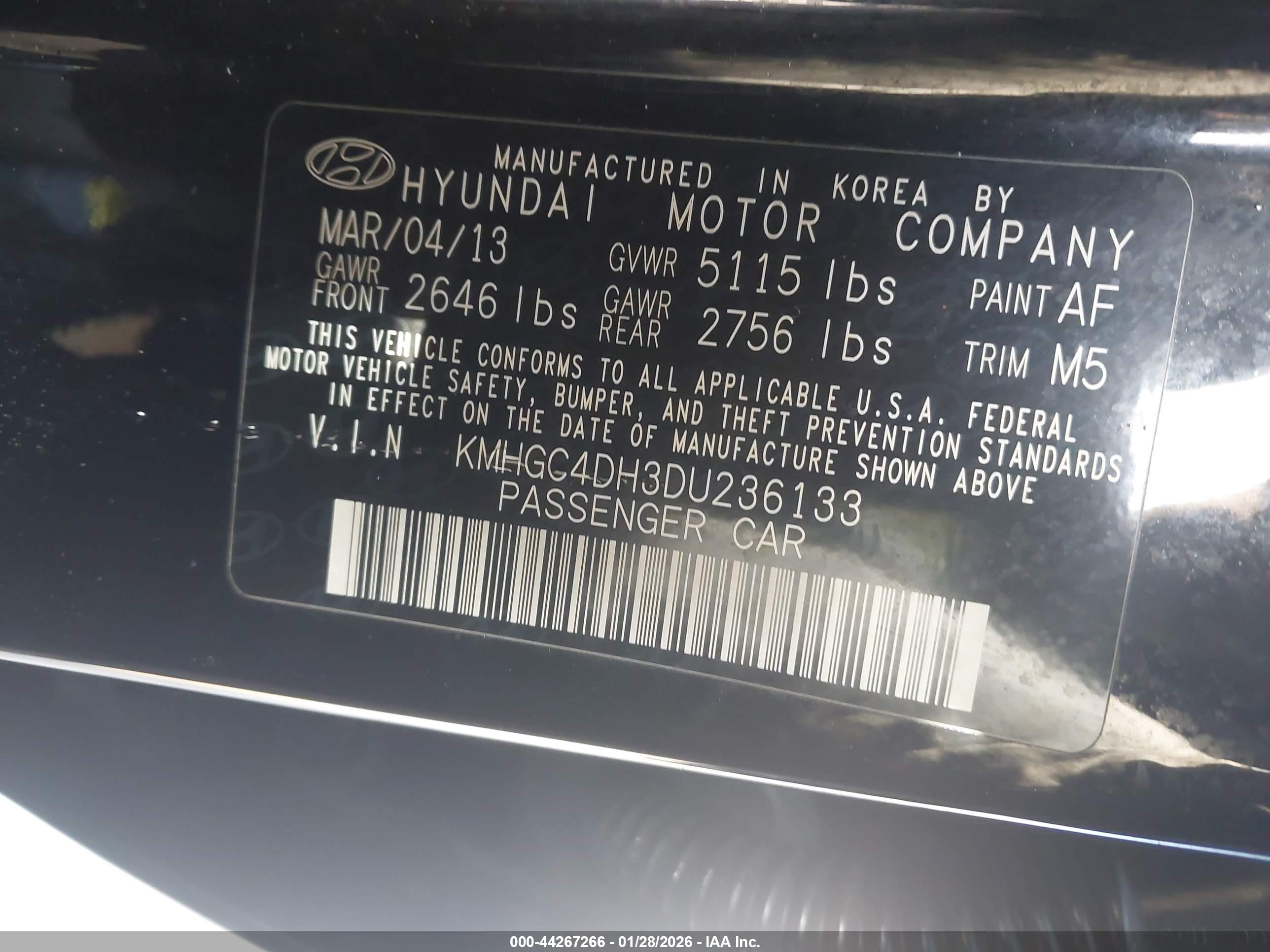 HYUNDAI GENESIS image 9
