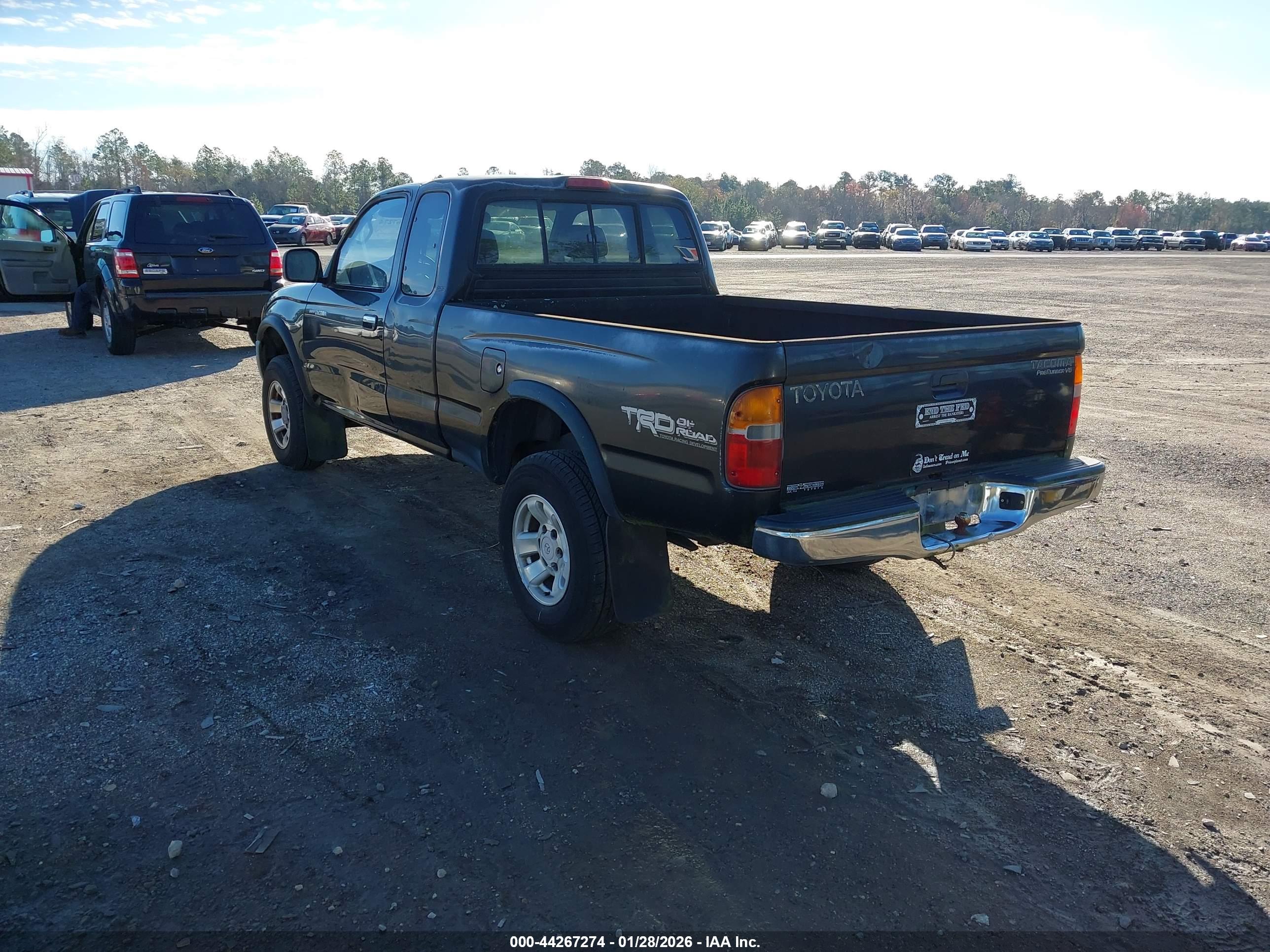TOYOTA TACOMA image 3