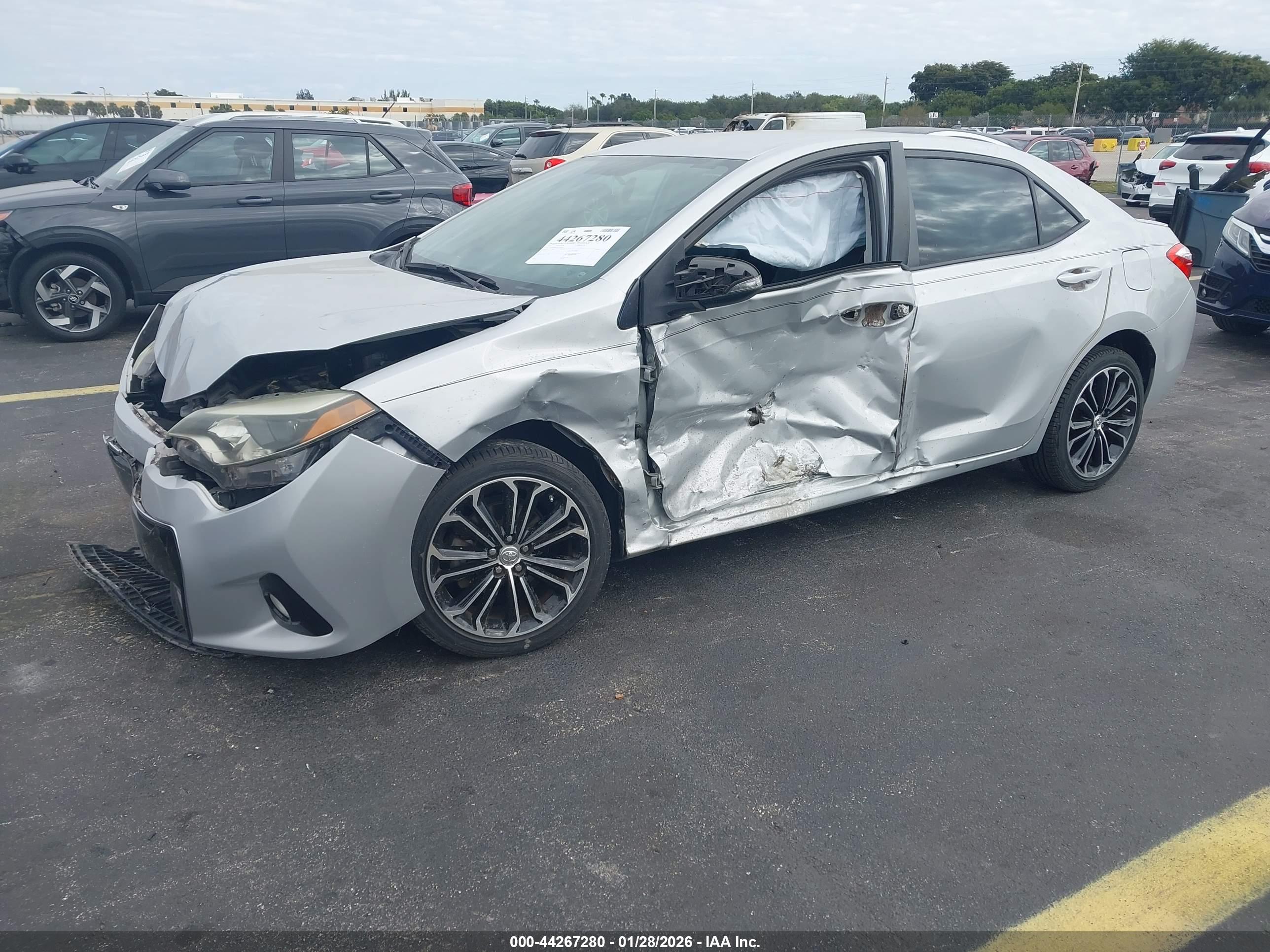 TOYOTA COROLLA image 2