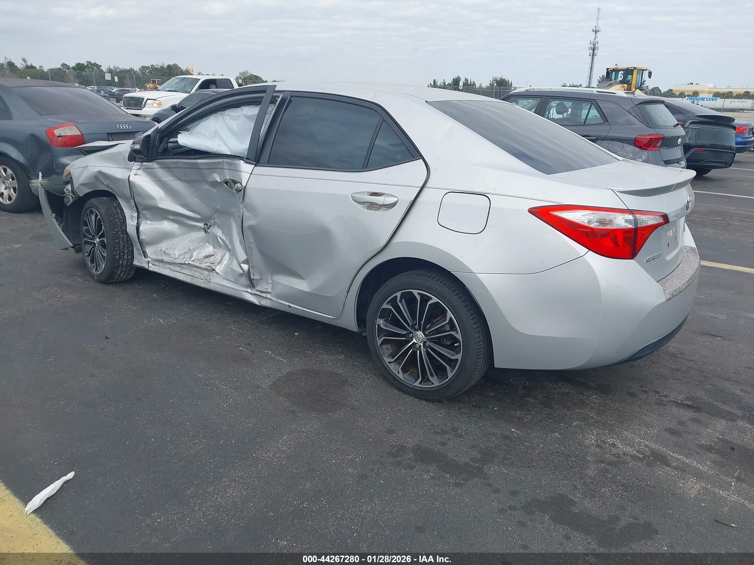 TOYOTA COROLLA image 3