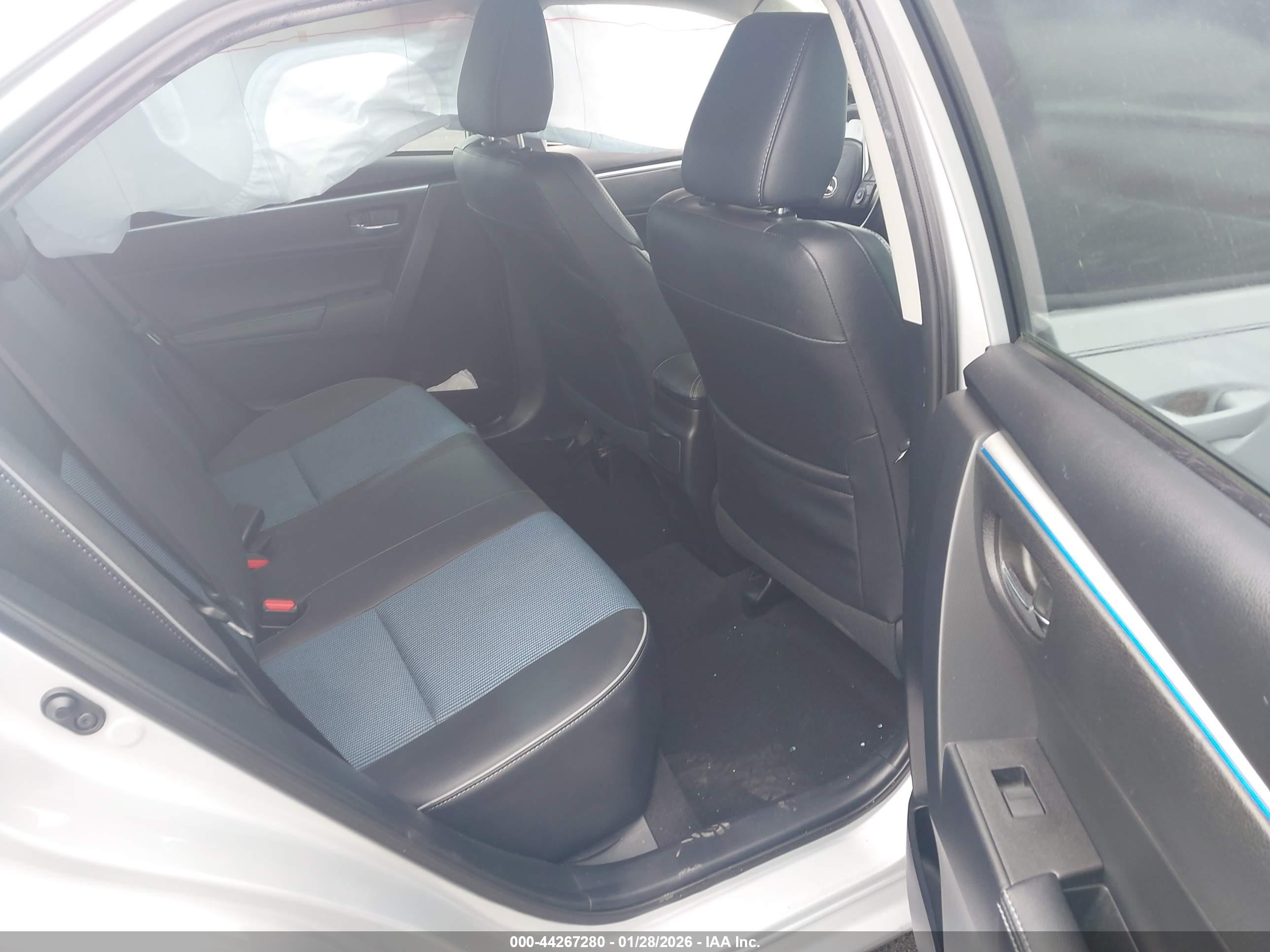 TOYOTA COROLLA image 8