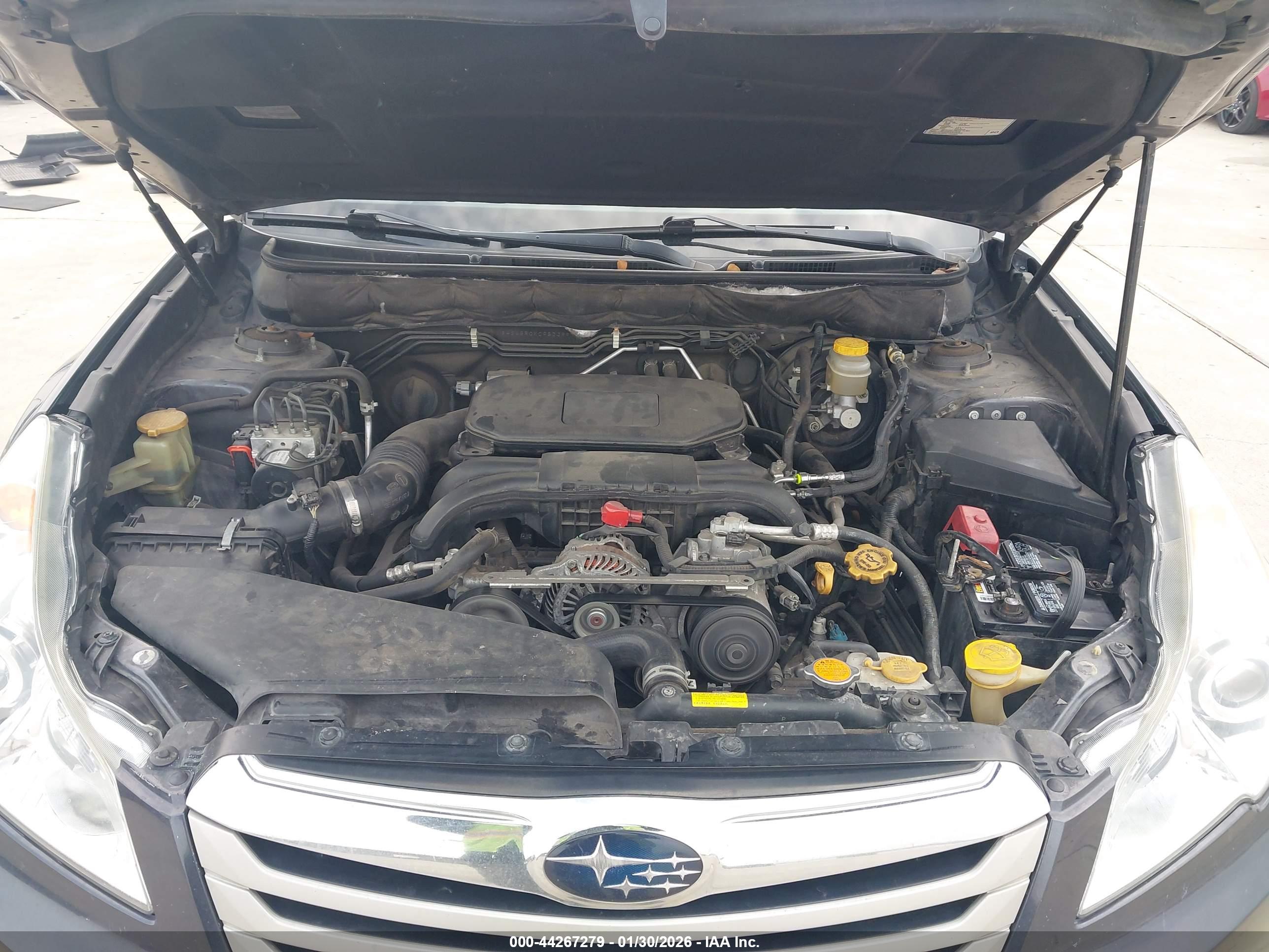 SUBARU OUTBACK image 10