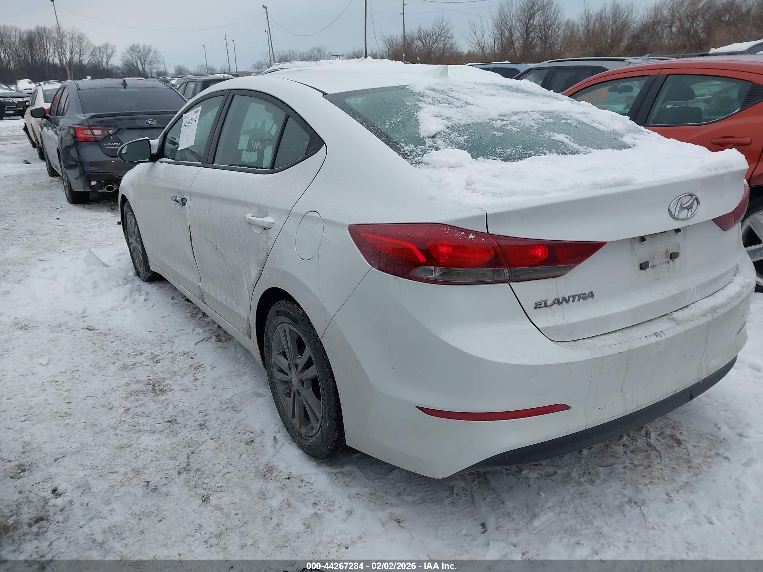 HYUNDAI ELANTRA image 3