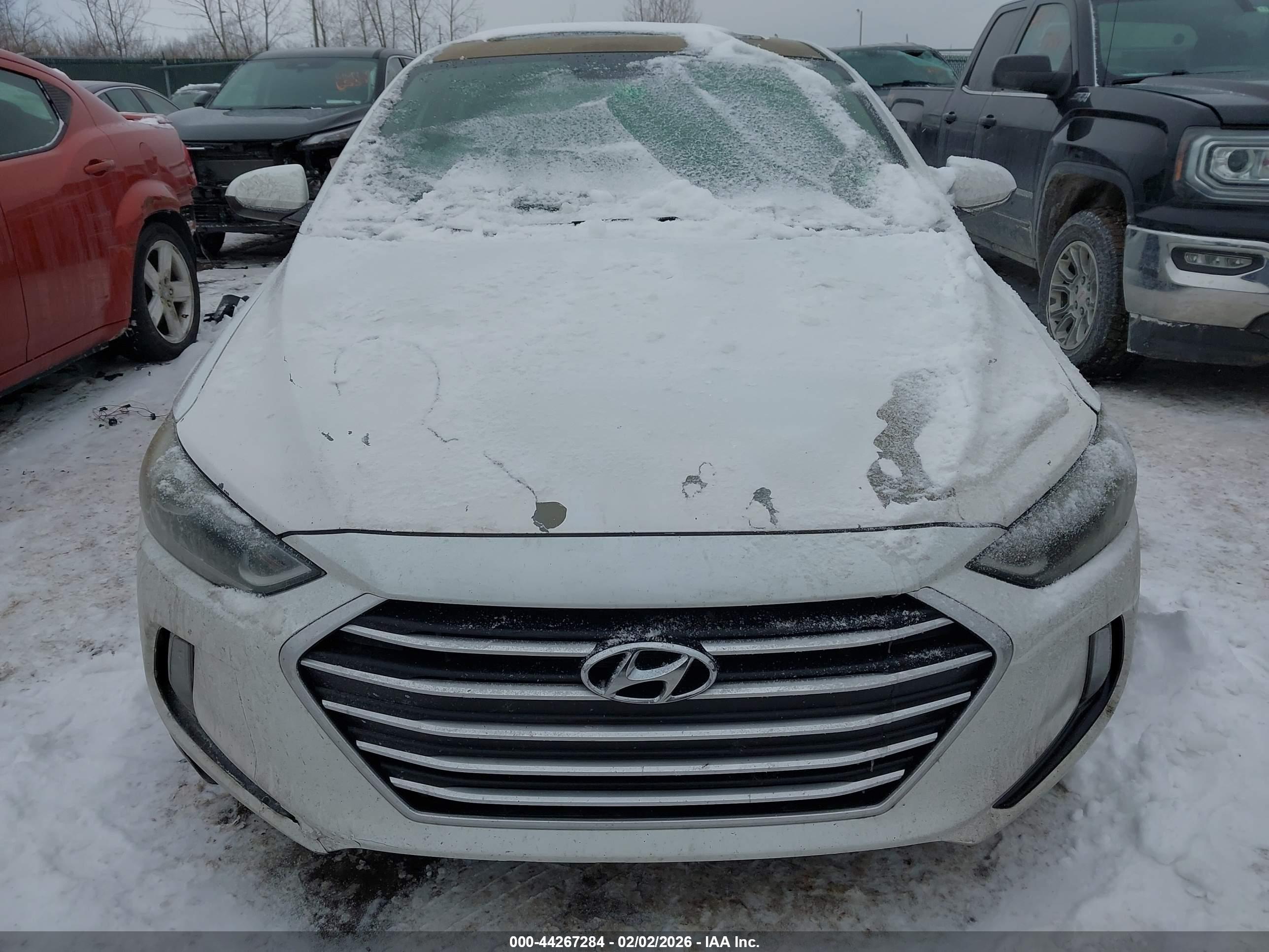 HYUNDAI ELANTRA image 6