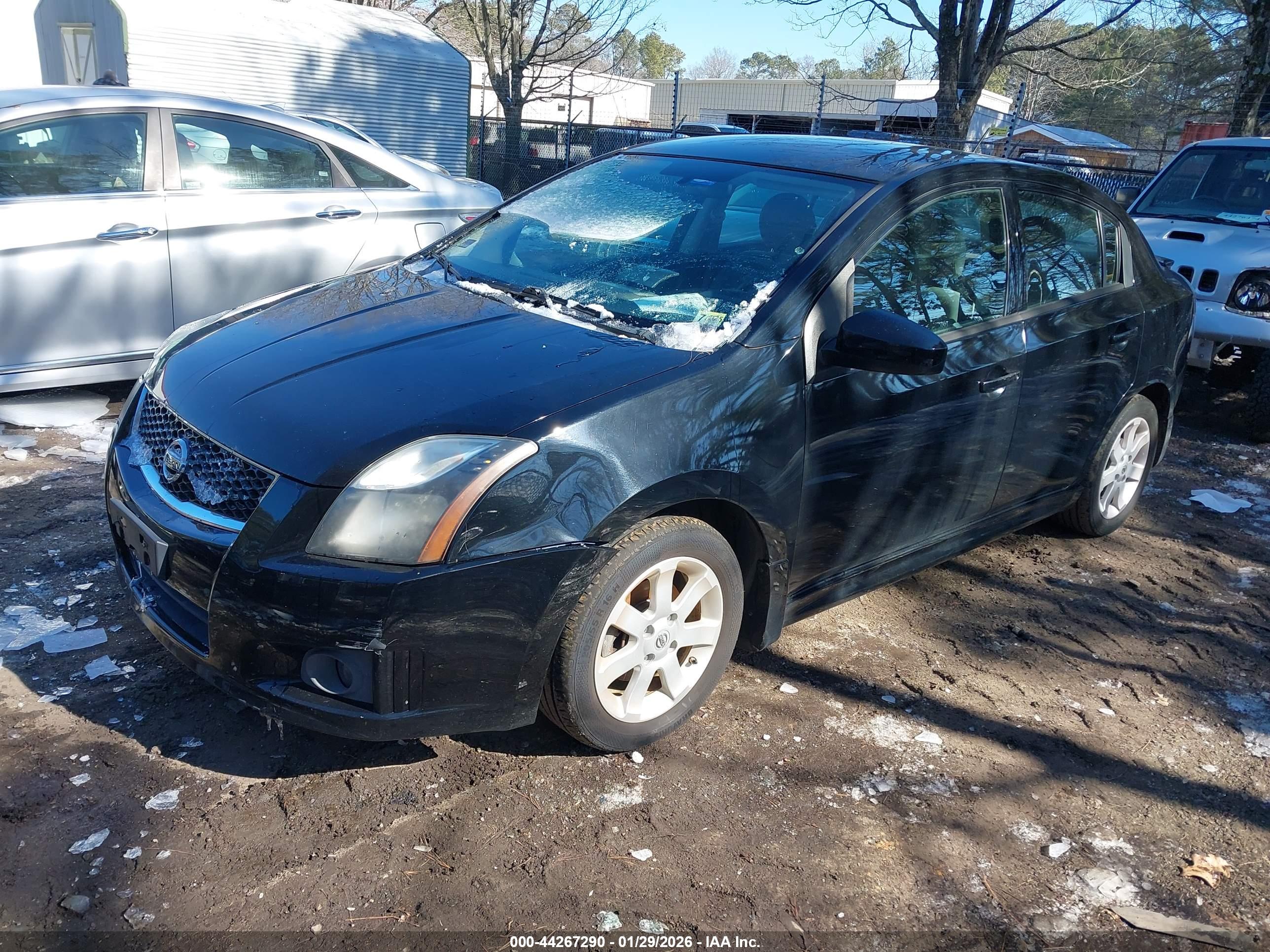 NISSAN SENTRA image 2