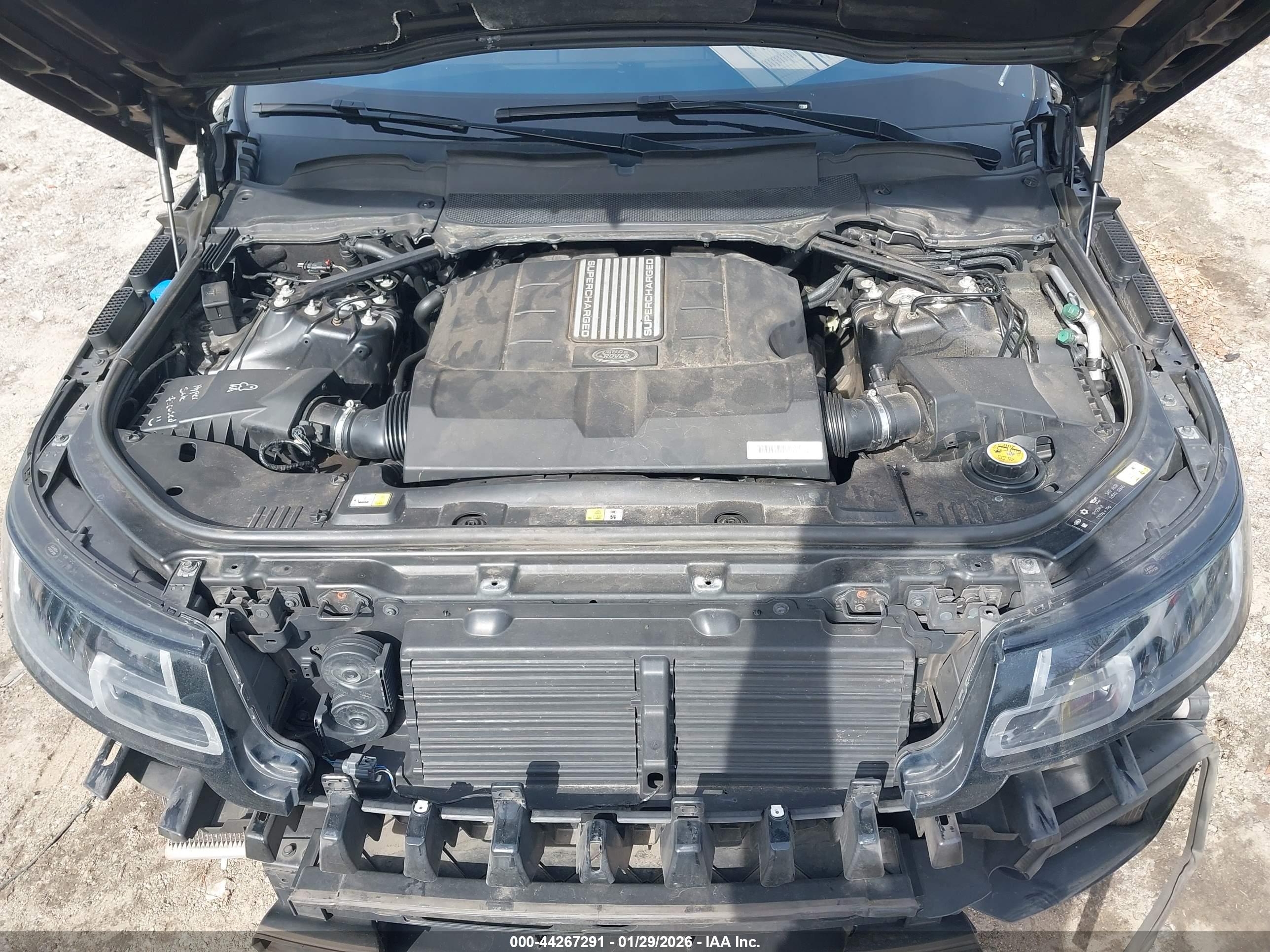 LAND ROVER image 10