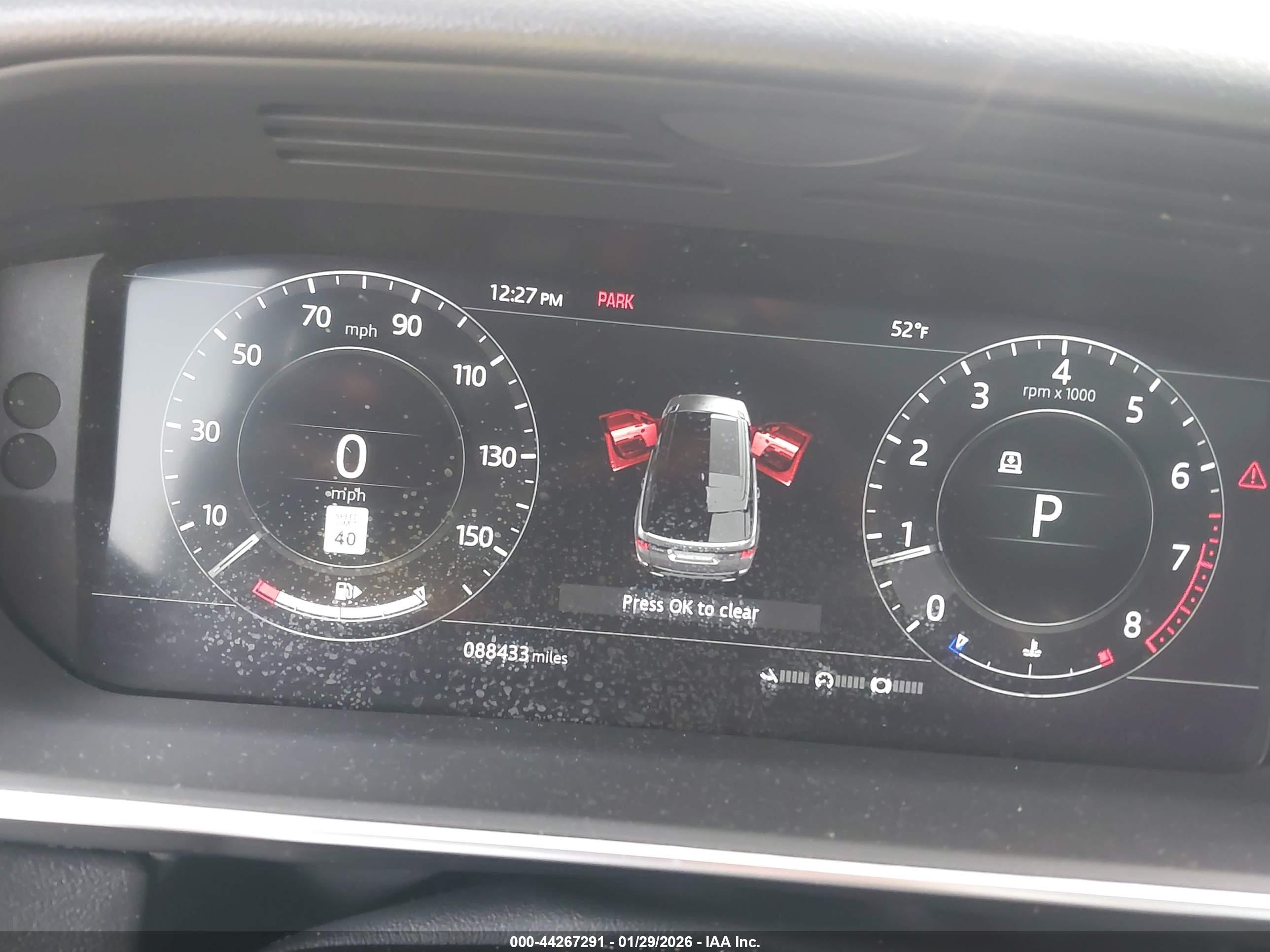 LAND ROVER image 7