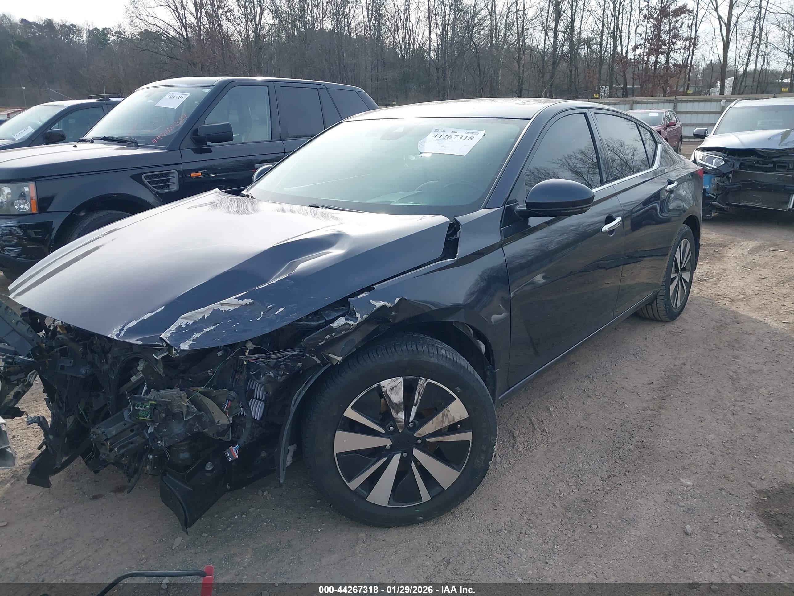 NISSAN ALTIMA image 2