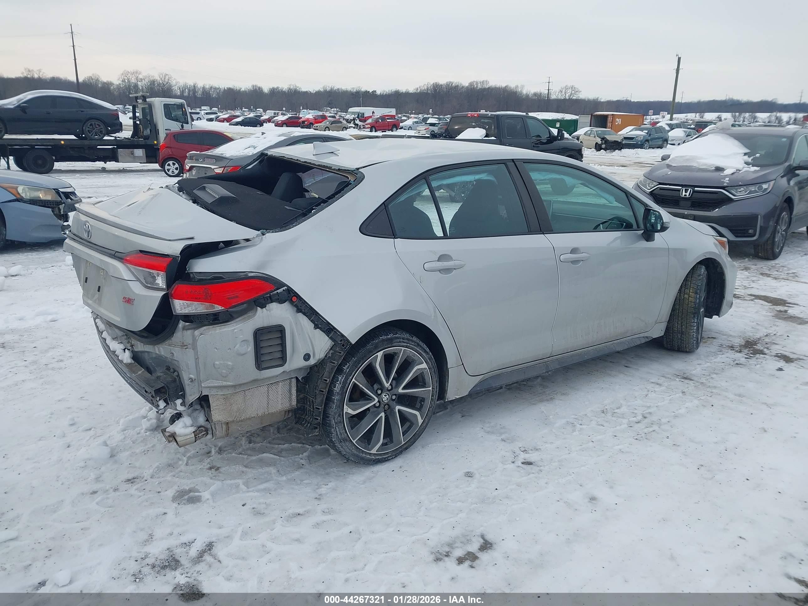 TOYOTA COROLLA image 4