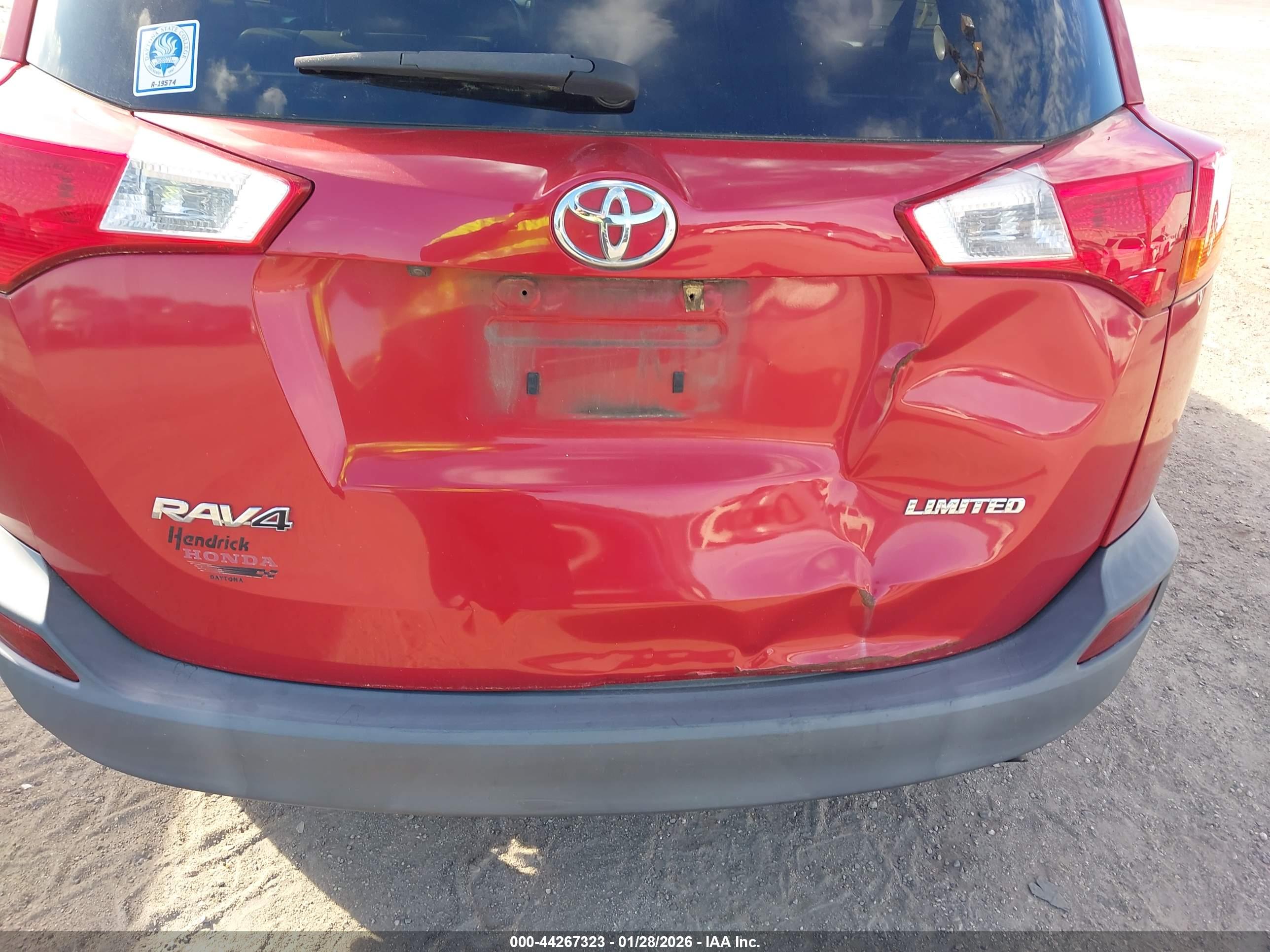 TOYOTA RAV4 image 6