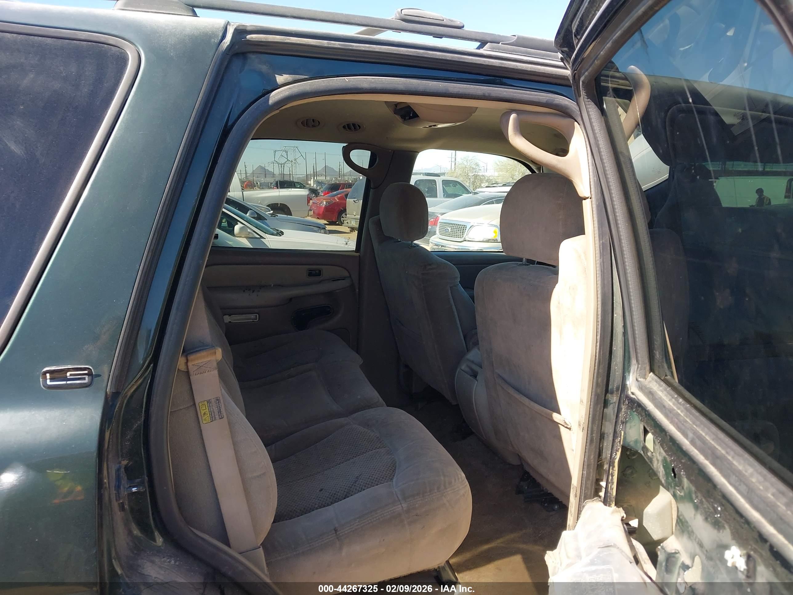 CHEVROLET TAHOE image 8