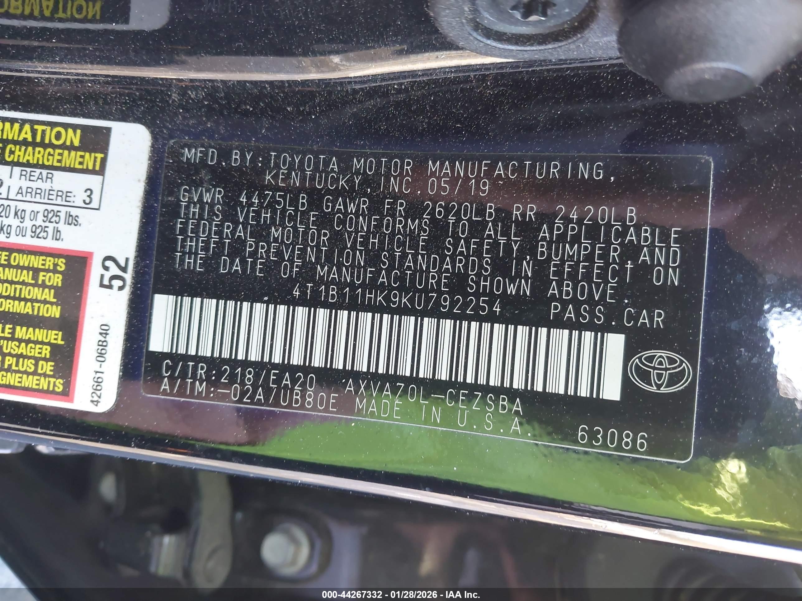 TOYOTA CAMRY image 9