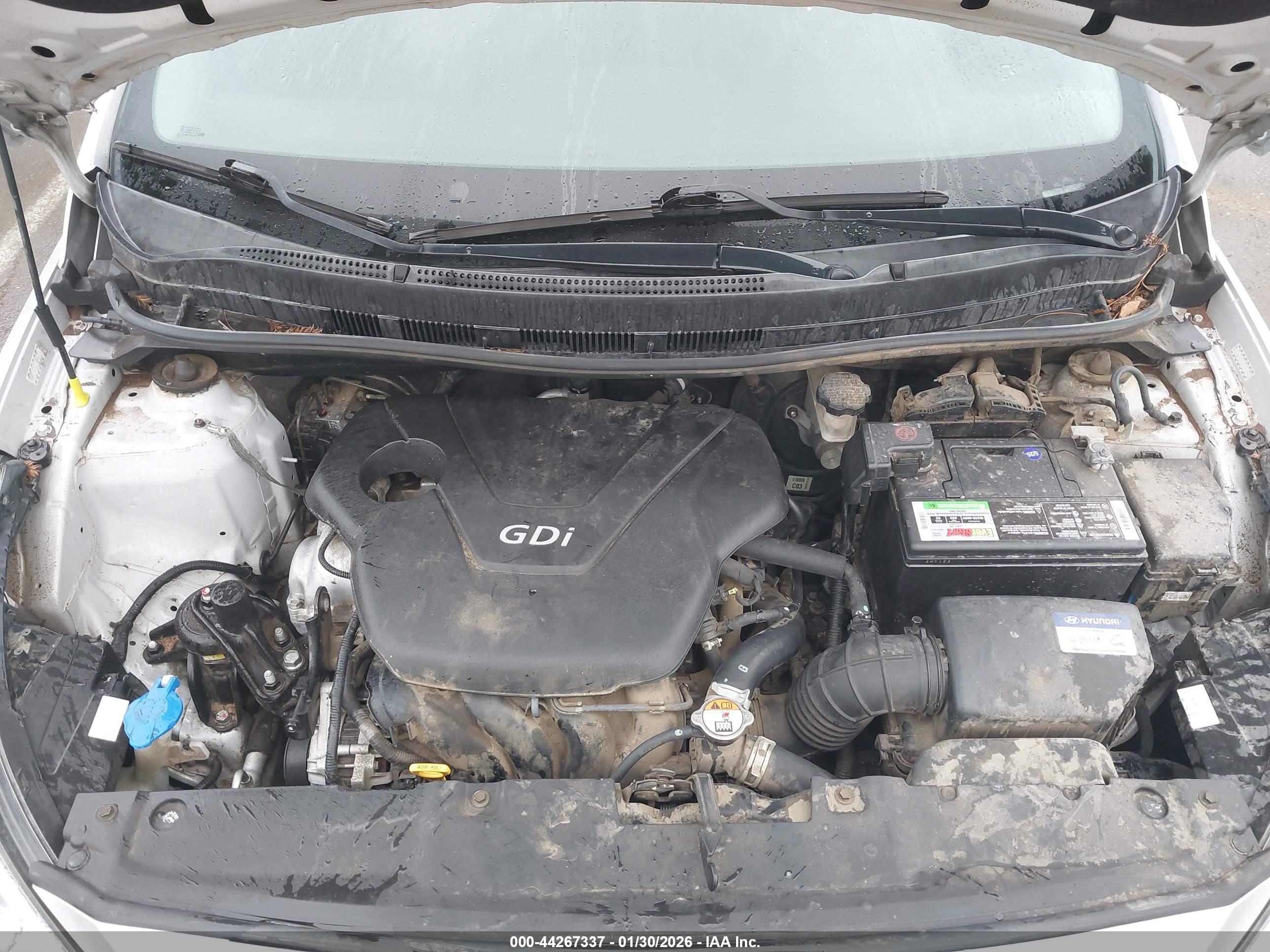 HYUNDAI ACCENT image 10
