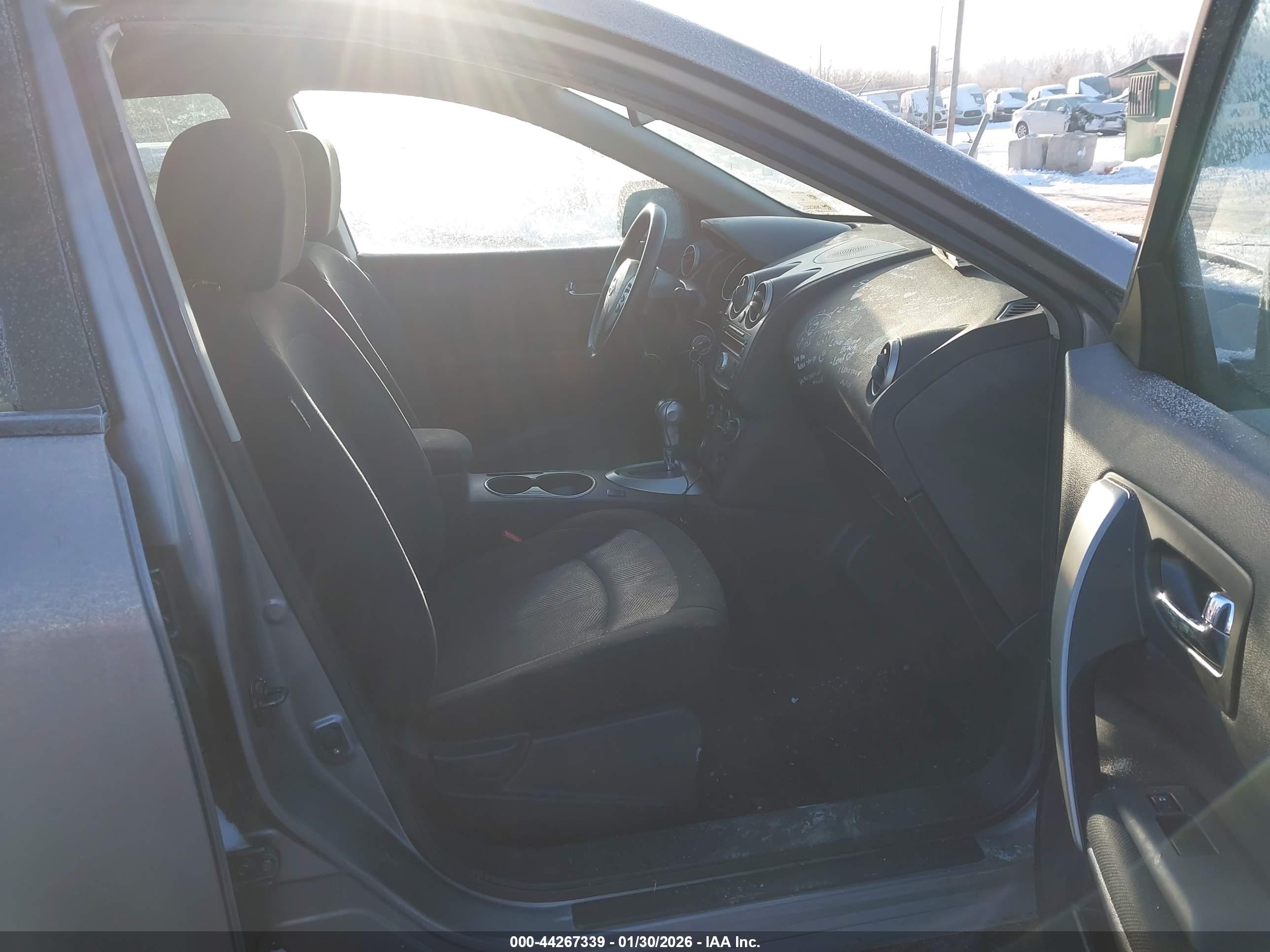 NISSAN ROGUE image 5