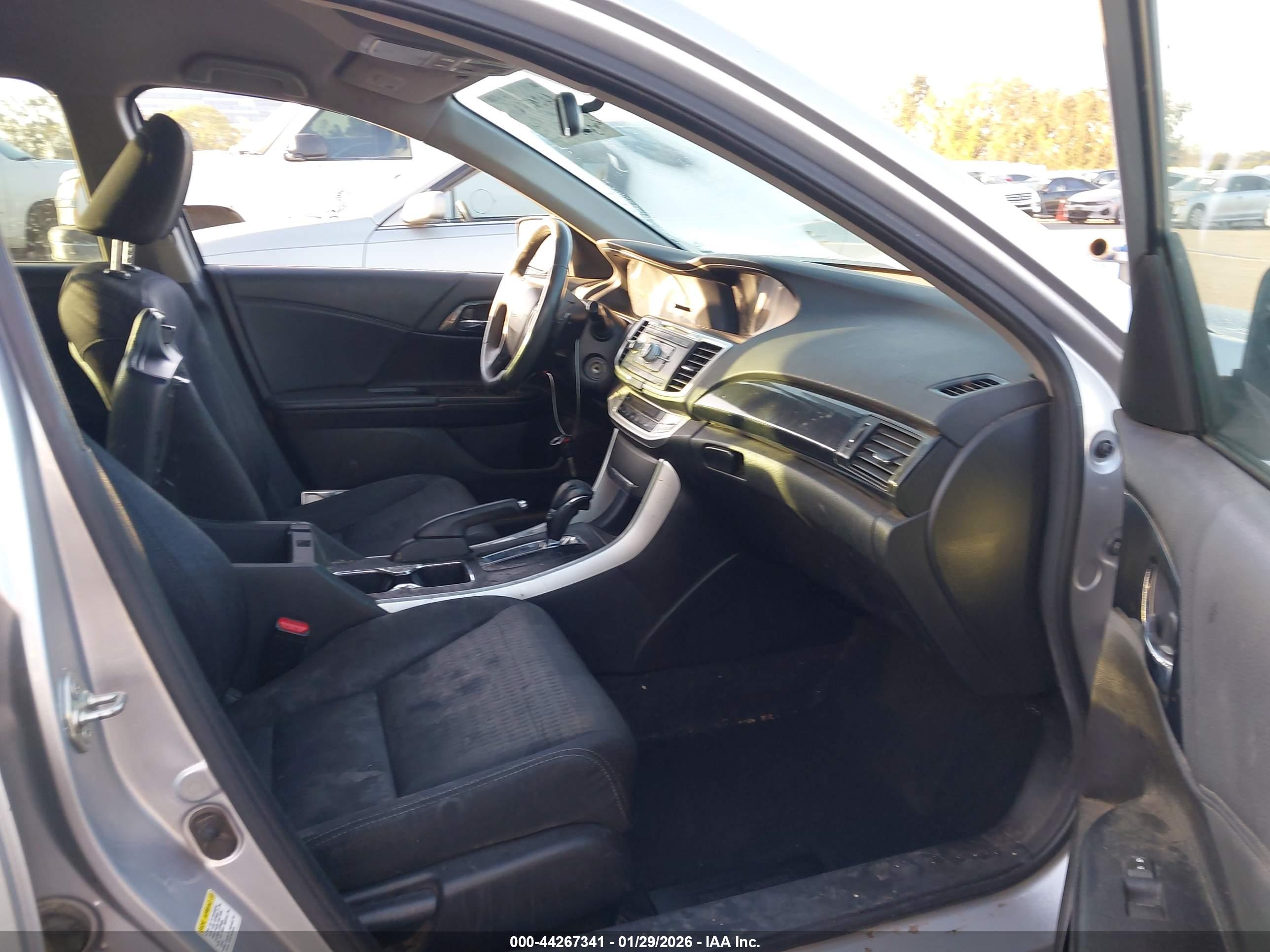 HONDA ACCORD image 5