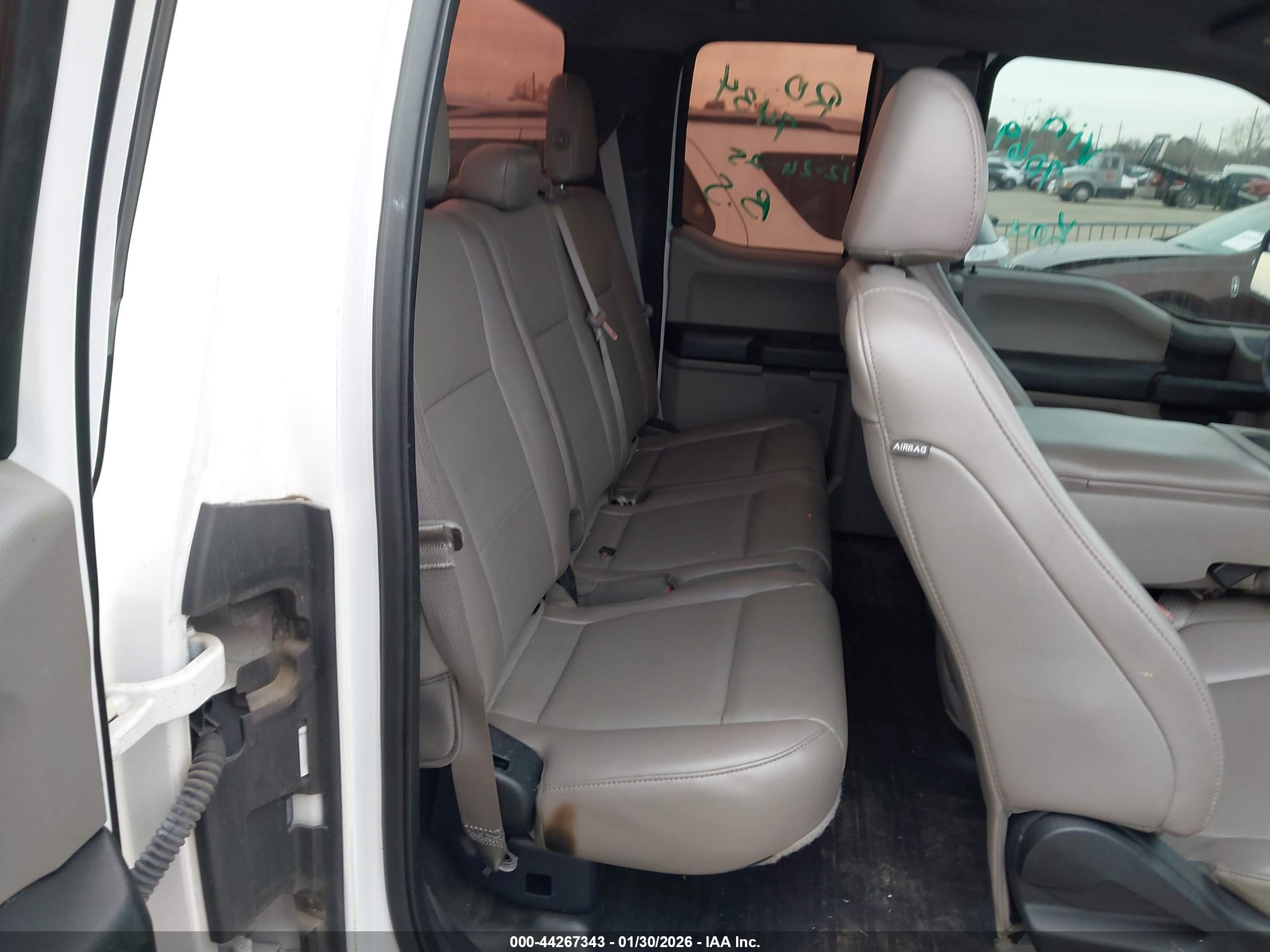 FORD F-150 image 8
