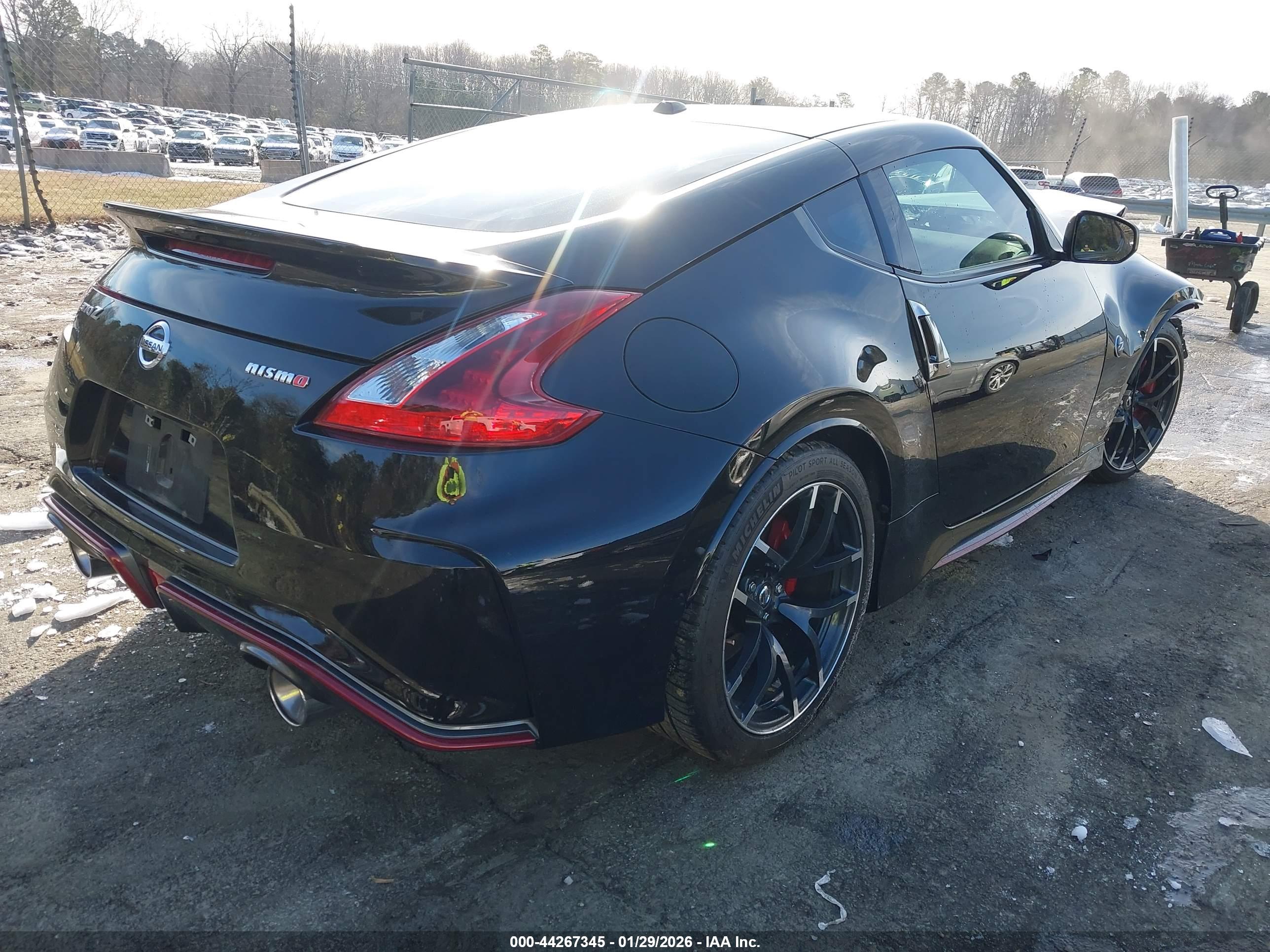 NISSAN 370Z image 4