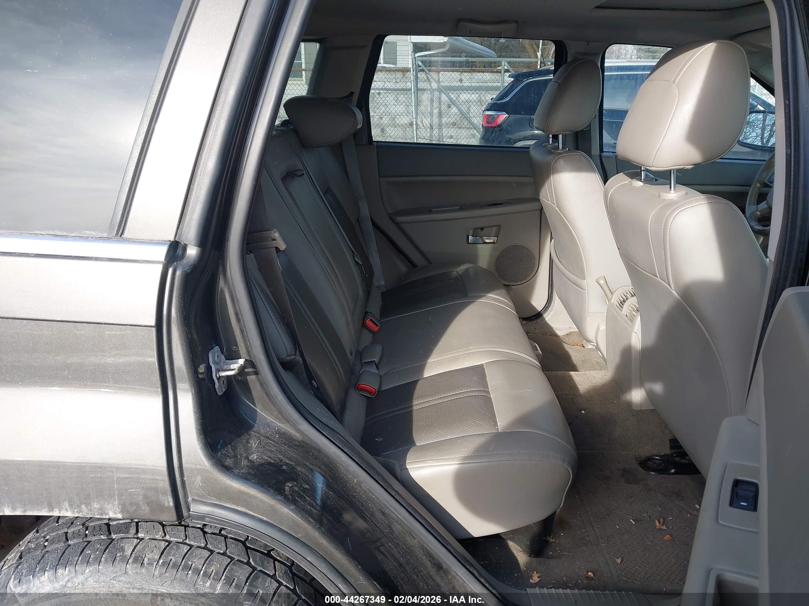 JEEP GRAND image 8
