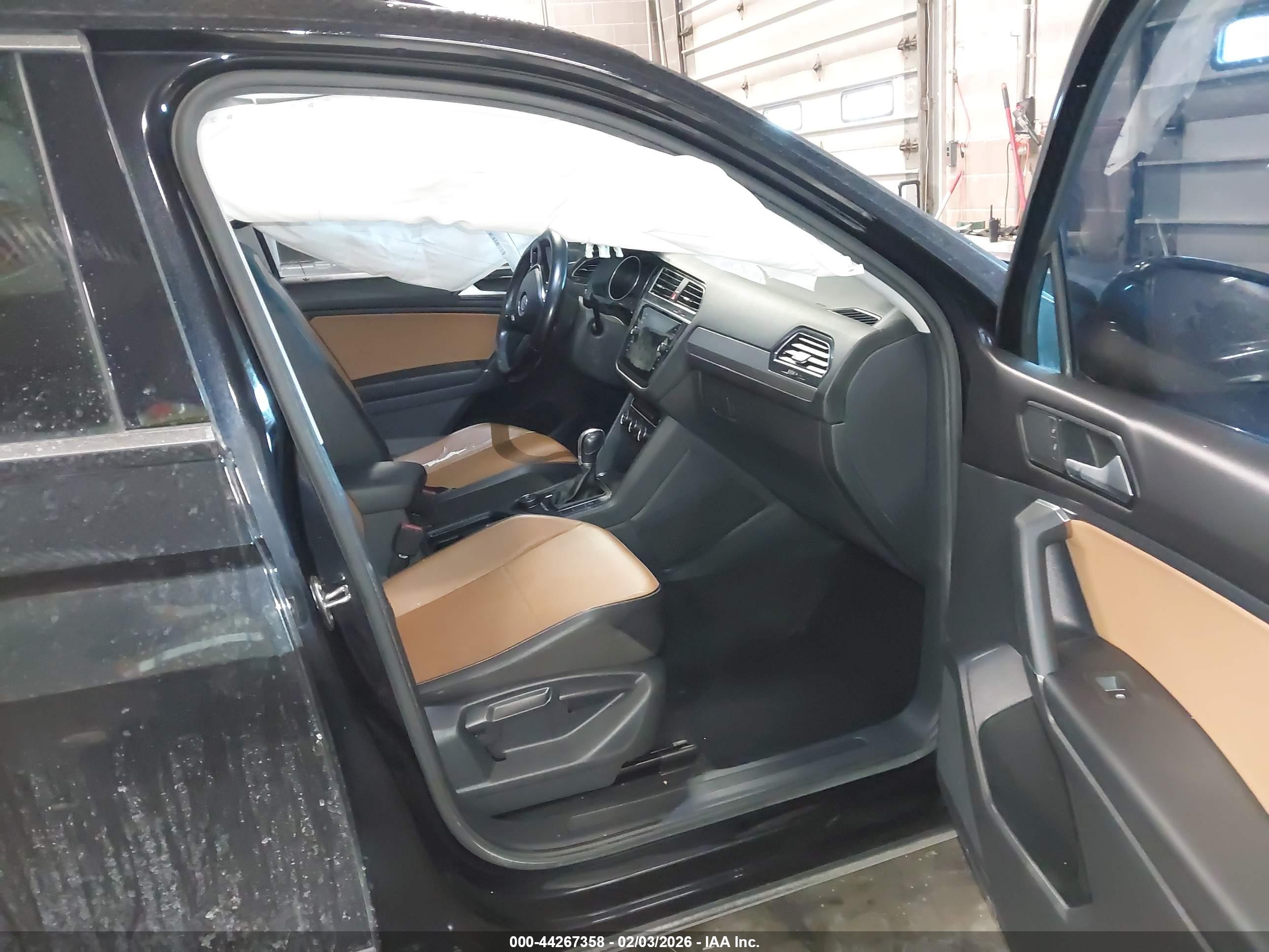 VOLKSWAGEN TIGUAN image 5