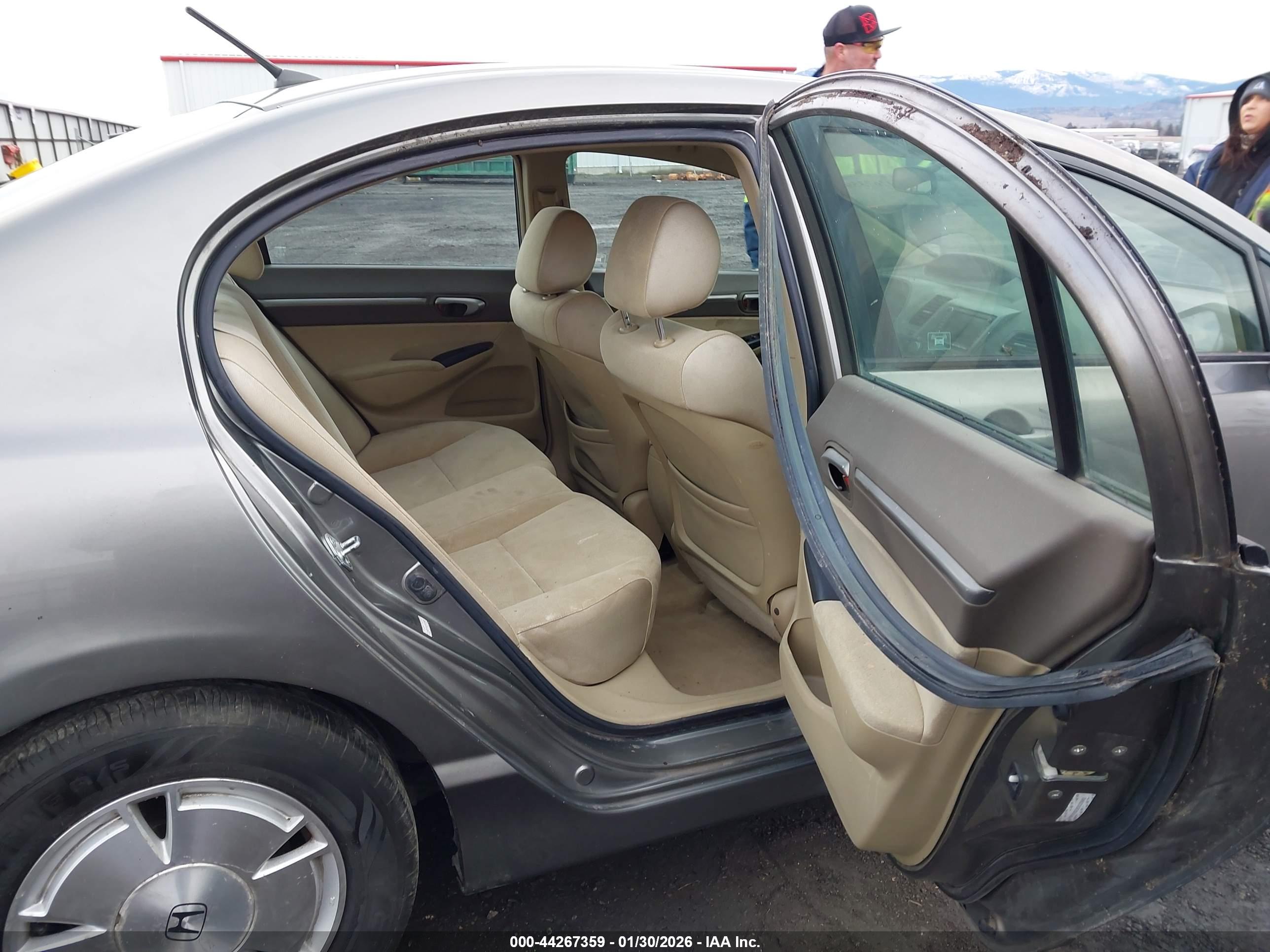 HONDA CIVIC image 8