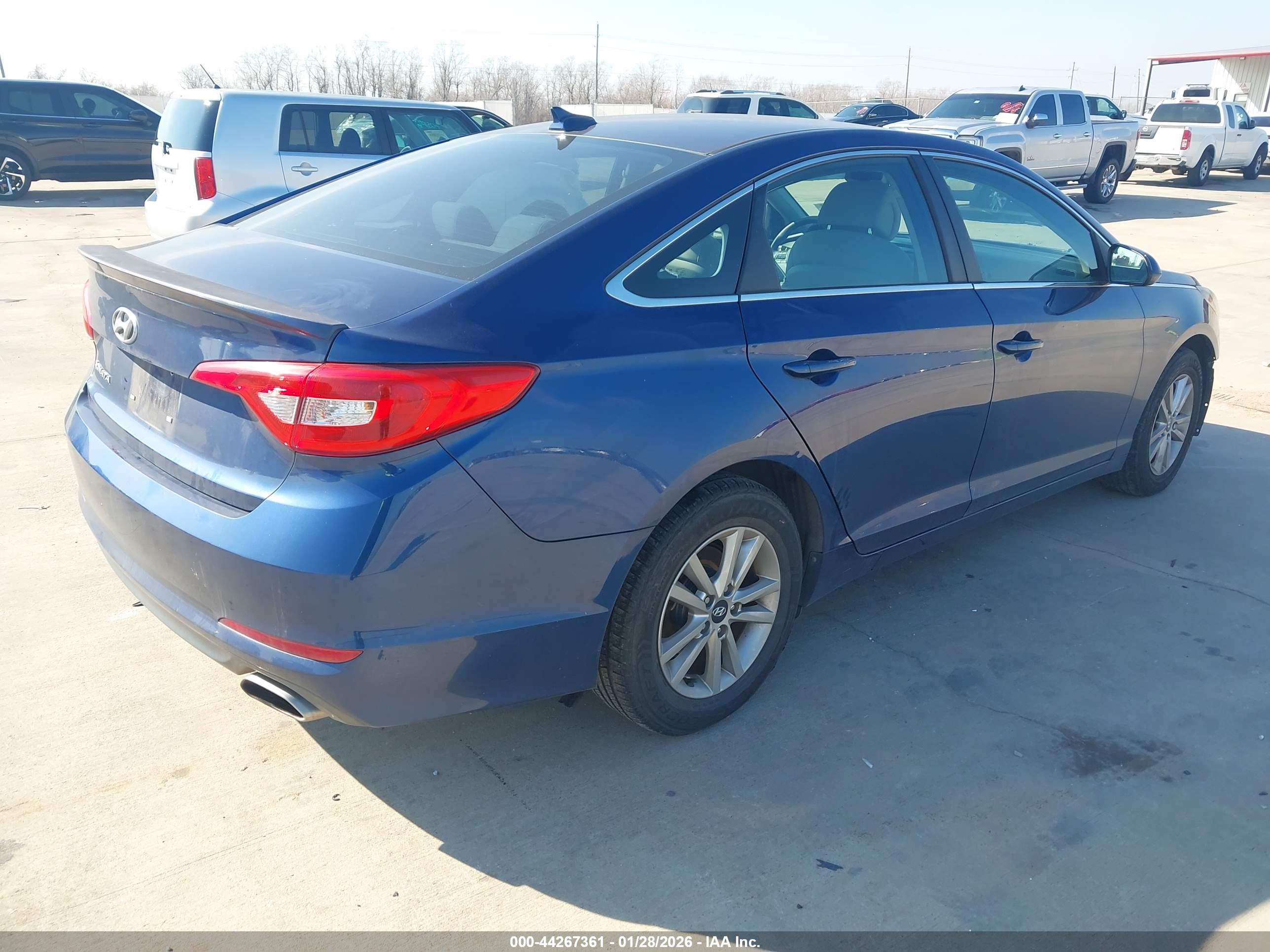 HYUNDAI SONATA image 4