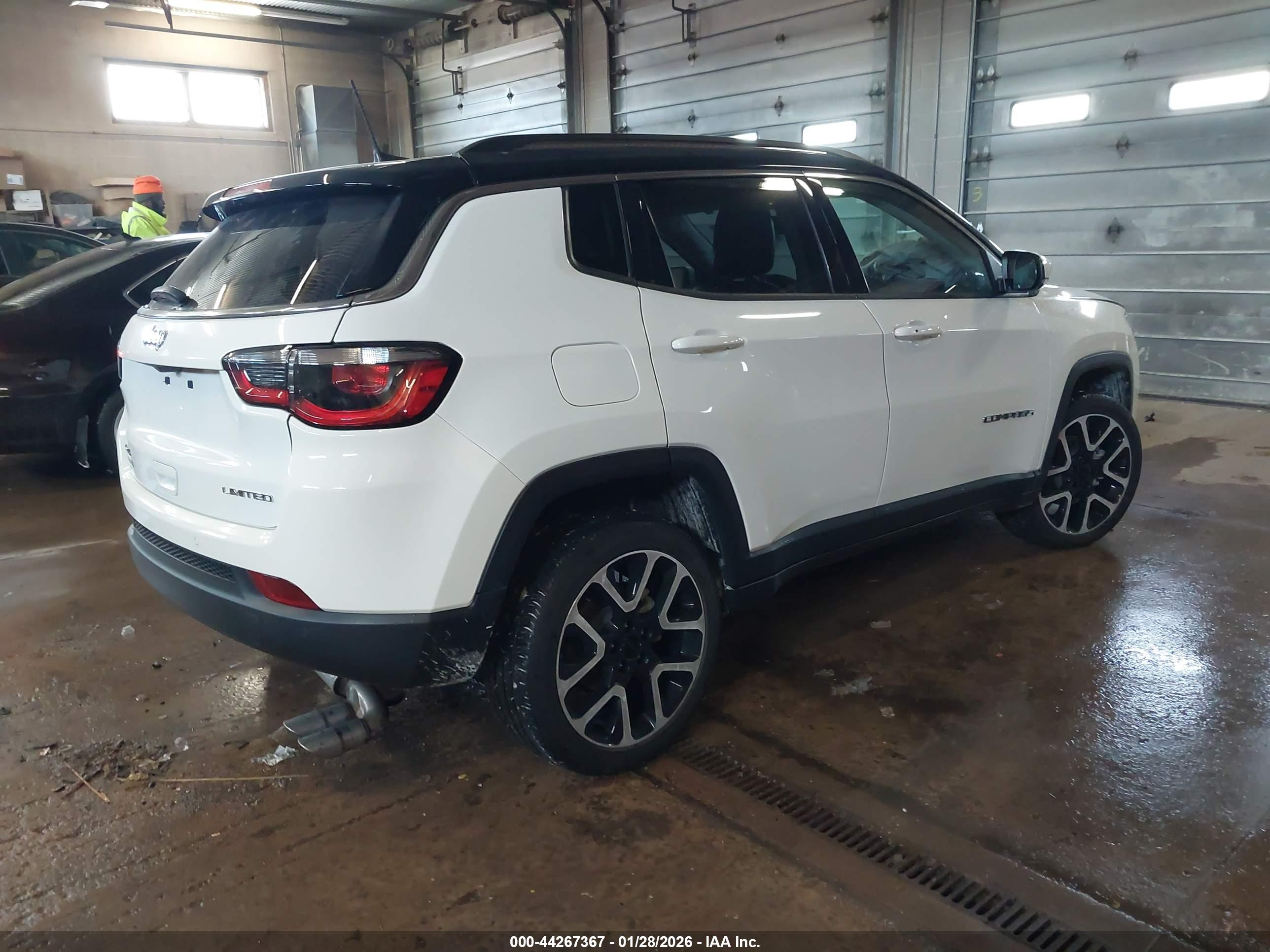 JEEP COMPASS image 4